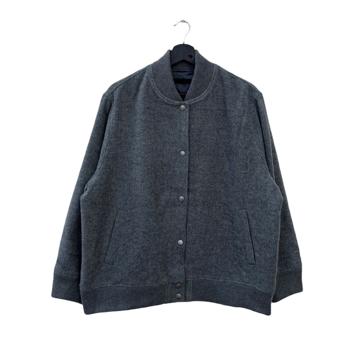 Japanese Brand VINTAGE UNIQLO JAPAN BUTTON VARSITY JACKET Size US M / EU 48-50 / 2 - 1 Thumbnail