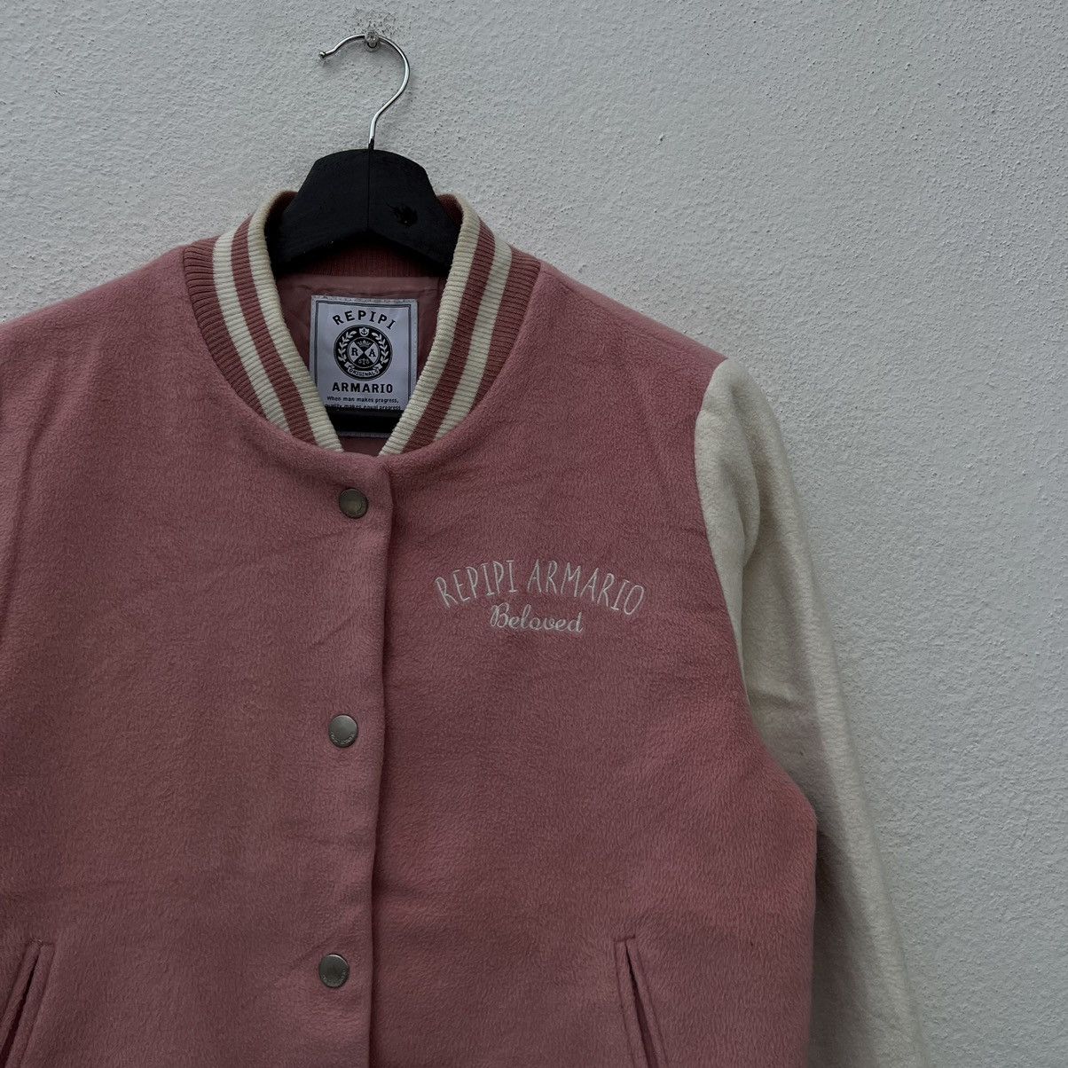 Japanese Brand RARE BIG LOGO VARSITY JACKET REPIPI ARMARIO Size US M / EU 48-50 / 2 - 5 Thumbnail