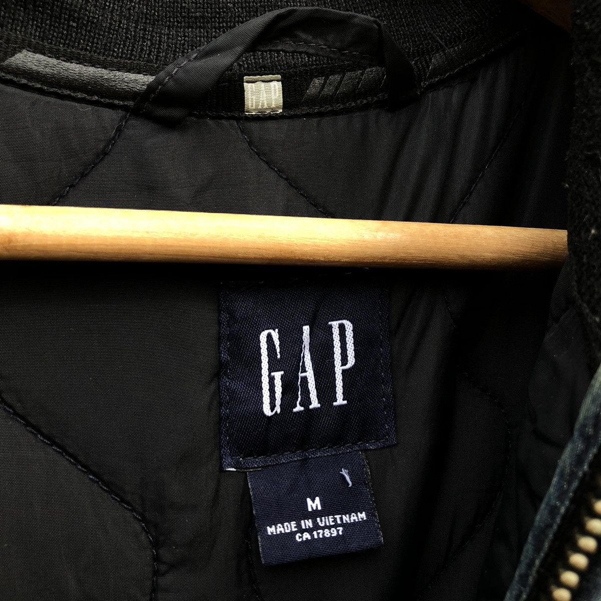 Japanese Brand VINTAGE GAP QUILTED LIGHT PUFFER JACKET Size US M / EU 48-50 / 2 - 13 Thumbnail