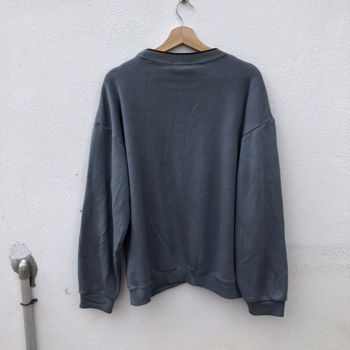 Japanese Brand VINTAGE SWEATSHIRT DC WORLD BIG LOGO EMBROIDERED Size US L / EU 52-54 / 3 - 8 Thumbnail