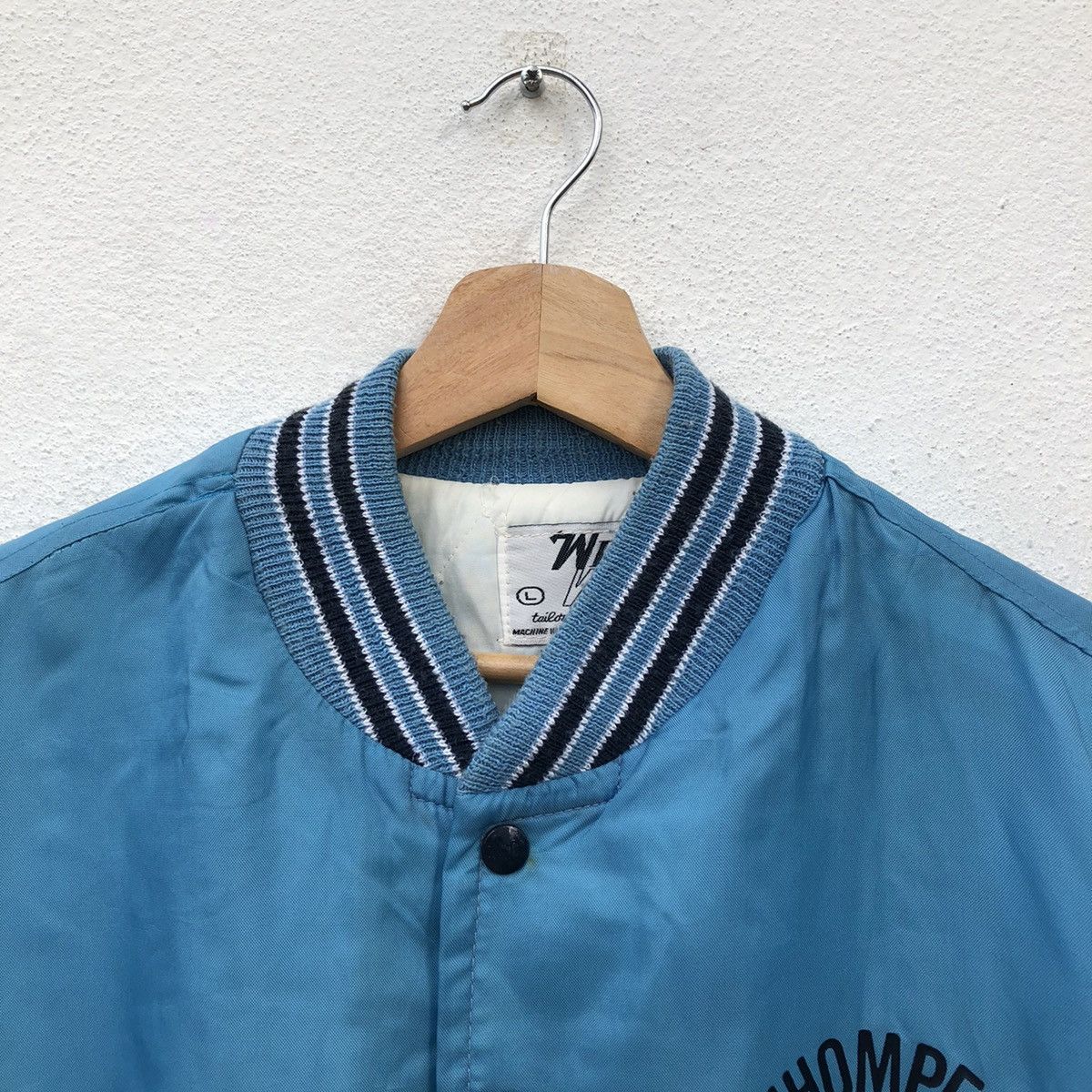 Japanese Brand VINTAGE SATIN VARSITY JACKET BIG LOGO WHOMPERS BRIAN Size US L / EU 52-54 / 3 - 4 Thumbnail