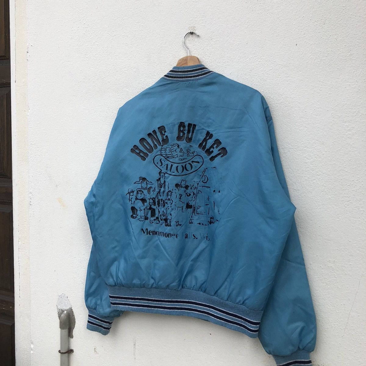 Japanese Brand VINTAGE SATIN VARSITY JACKET BIG LOGO WHOMPERS BRIAN Size US L / EU 52-54 / 3 - 8 Thumbnail