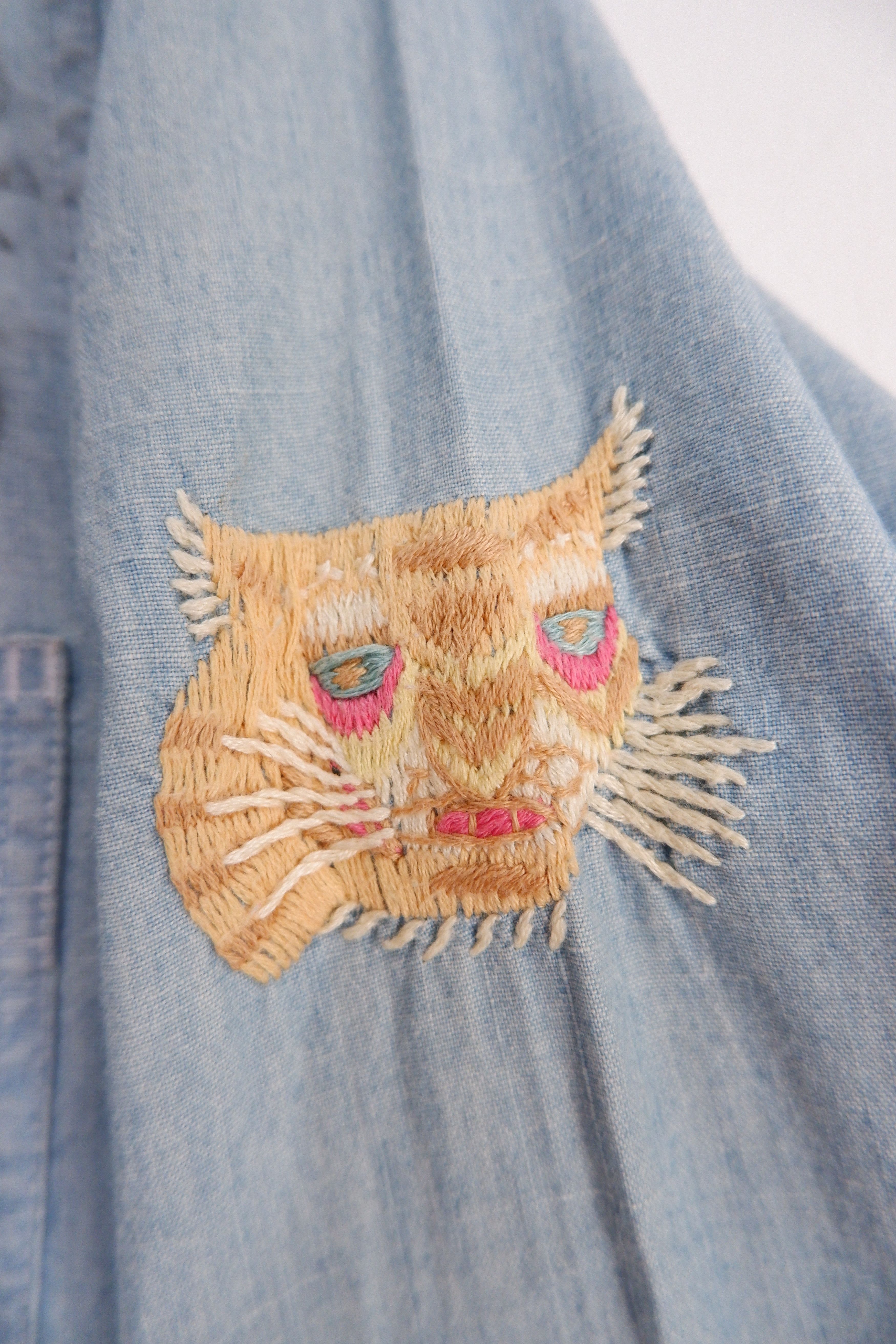 Japanese Brand Vintage Kastane Embroidered Chambray Shirt Size US S / EU 44-46 / 1 - 3 Thumbnail
