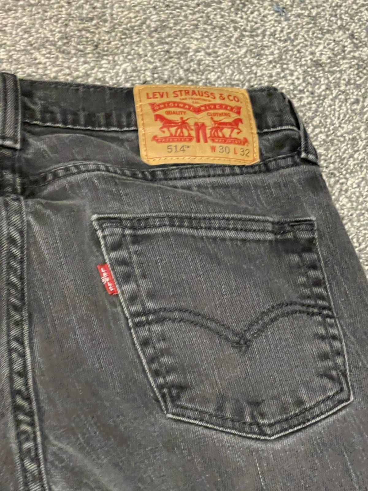 Levi's × Vintage Faded Black Vintage Levis 514 30 x 32 Size US 30 / EU 46 - 6 Thumbnail