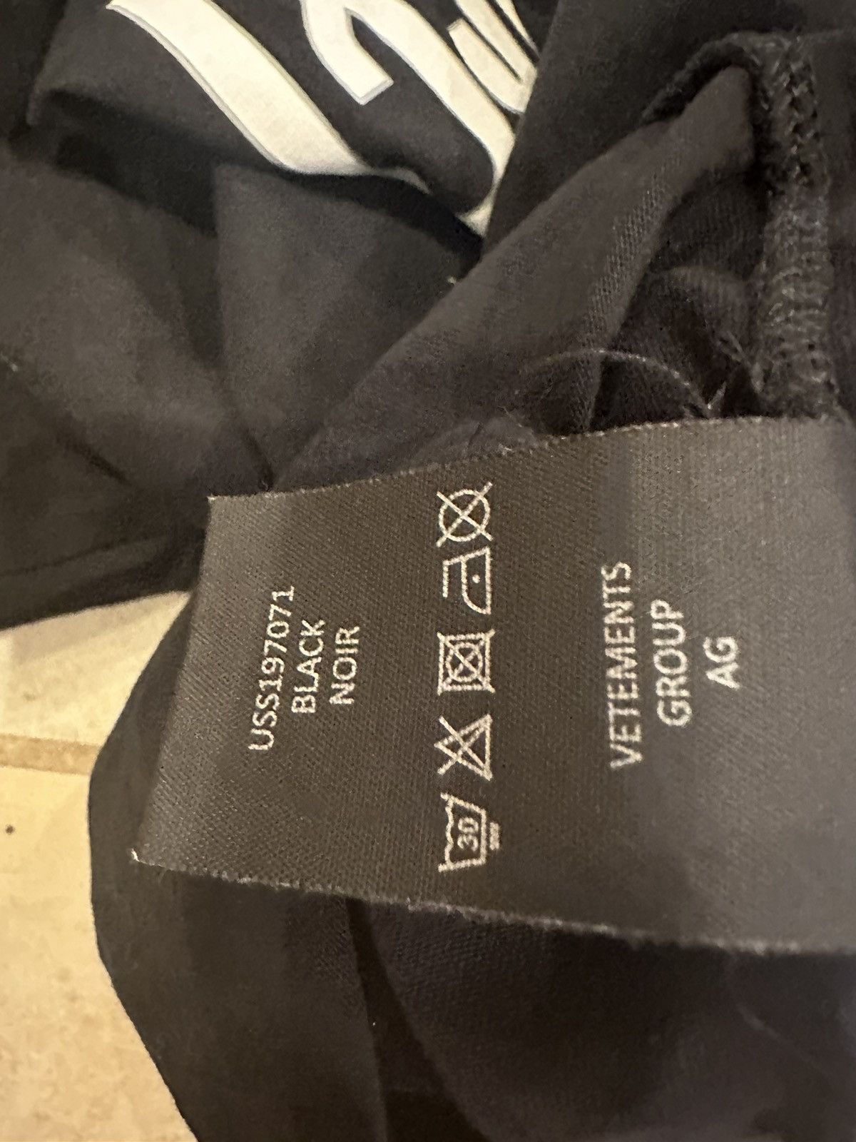 Vetements Vetements Secret Society Shirt *VERY RARE* Size US L / EU 52-54 / 3 - 9 Thumbnail