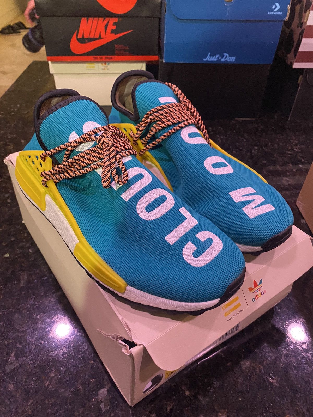 pharrell nmd lacing