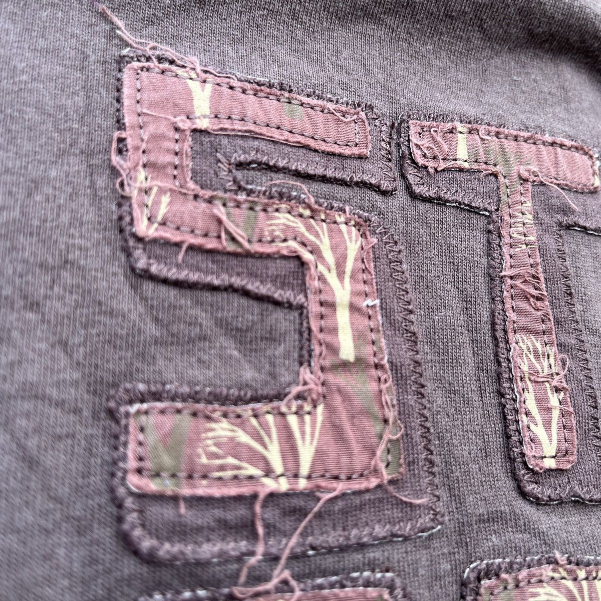 Stussy Stussy Big Front Logo Brown Tees Made In Australia Size US S / EU 44-46 / 1 - 9 Thumbnail