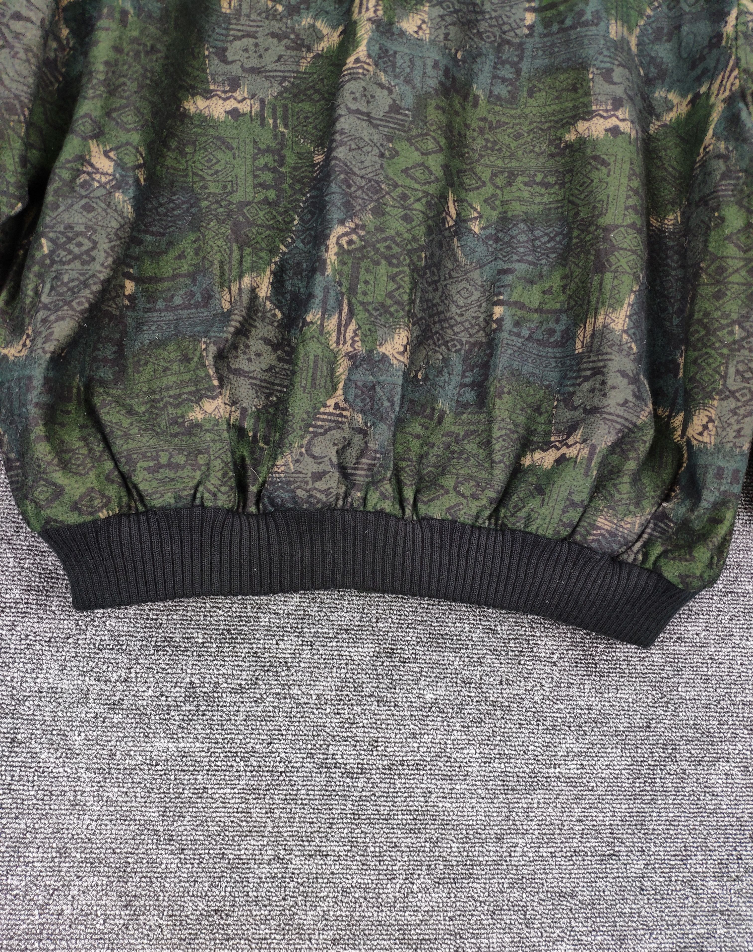 Japanese Brand Vintage Cardigan Jacket Abstract Motif Fullprint Size US L / EU 52-54 / 3 - 12 Thumbnail
