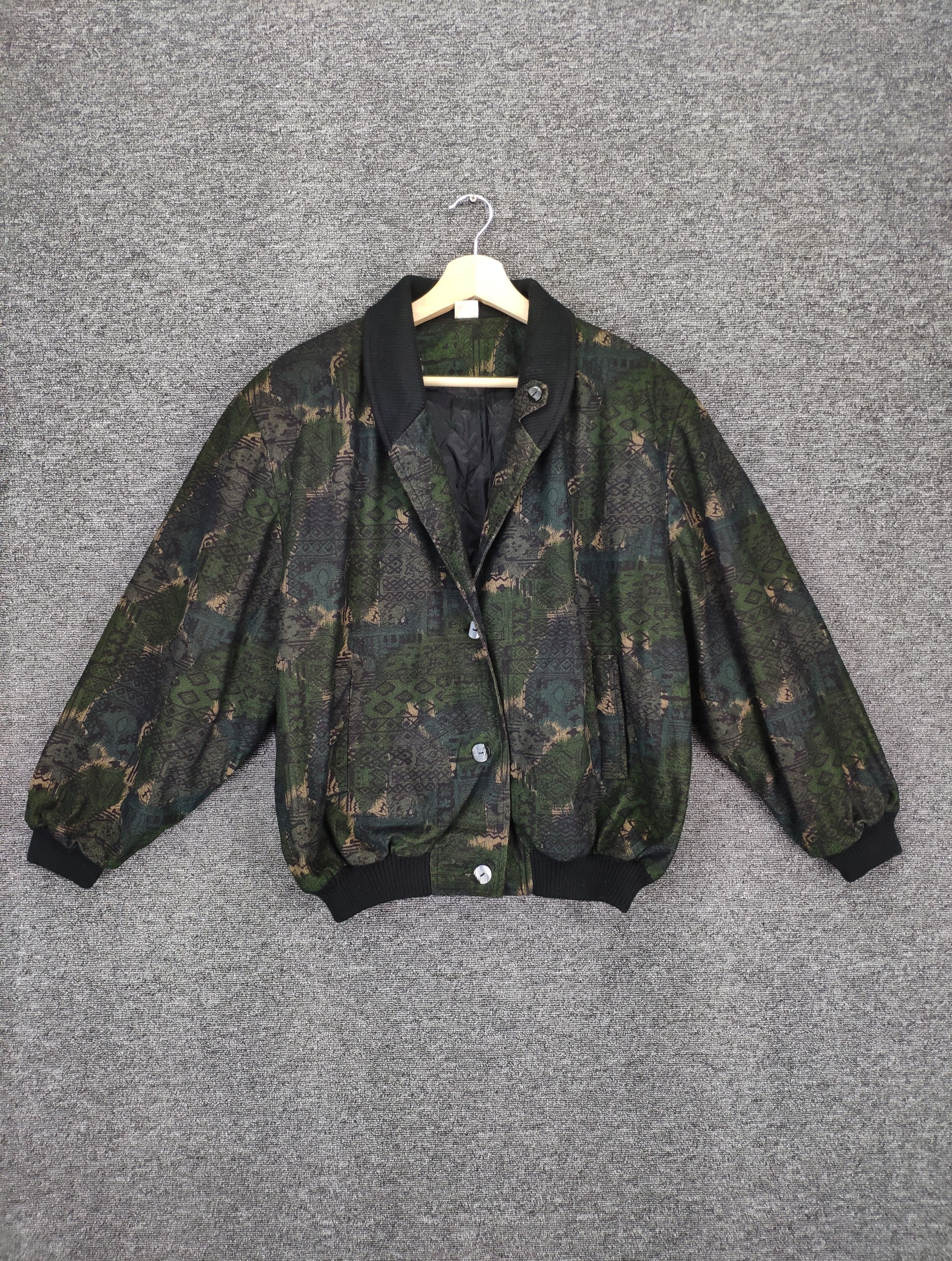 Japanese Brand Vintage Cardigan Jacket Abstract Motif Fullprint Size US L / EU 52-54 / 3 - 1 Thumbnail