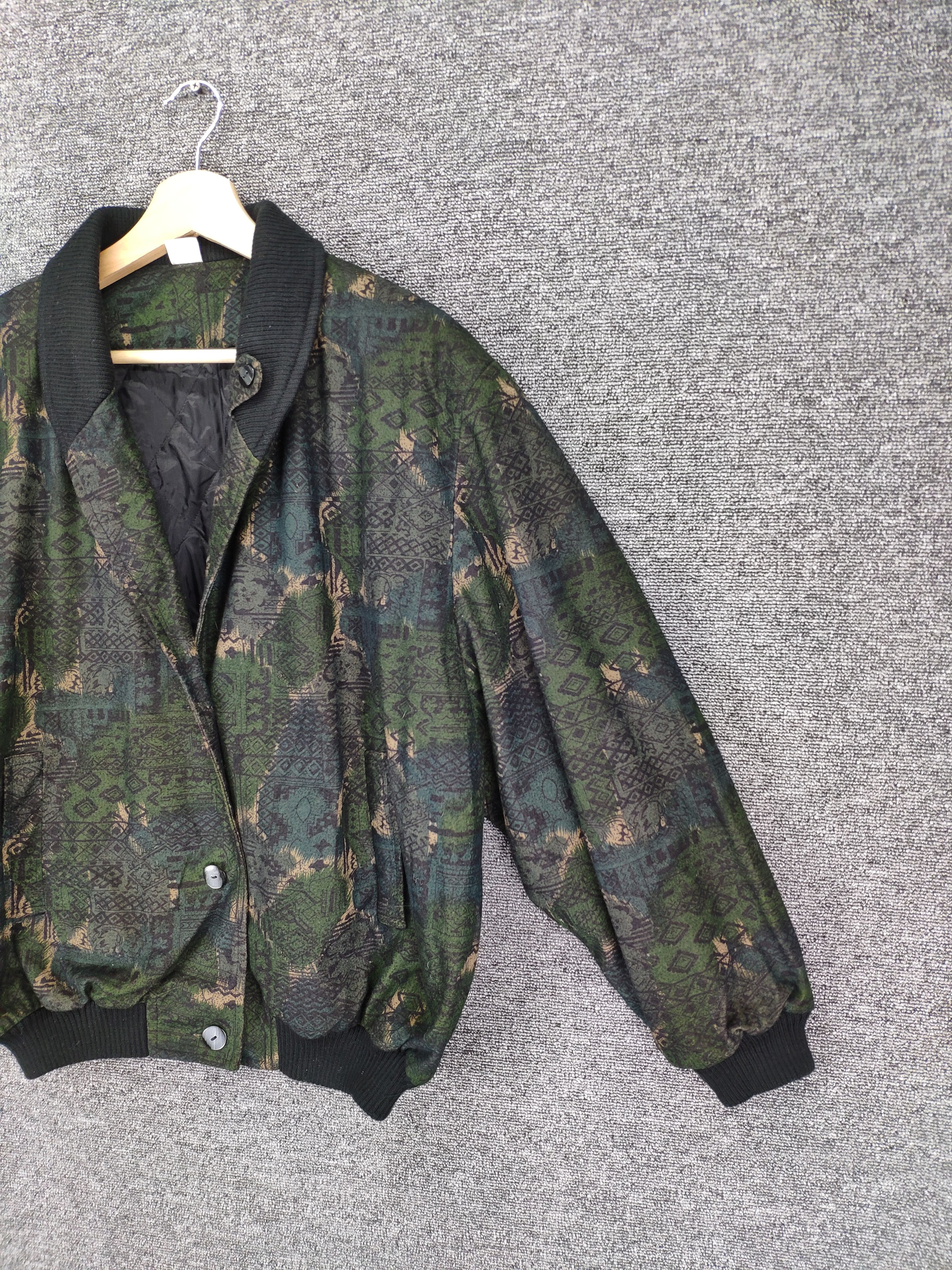 Japanese Brand Vintage Cardigan Jacket Abstract Motif Fullprint Size US L / EU 52-54 / 3 - 2 Thumbnail