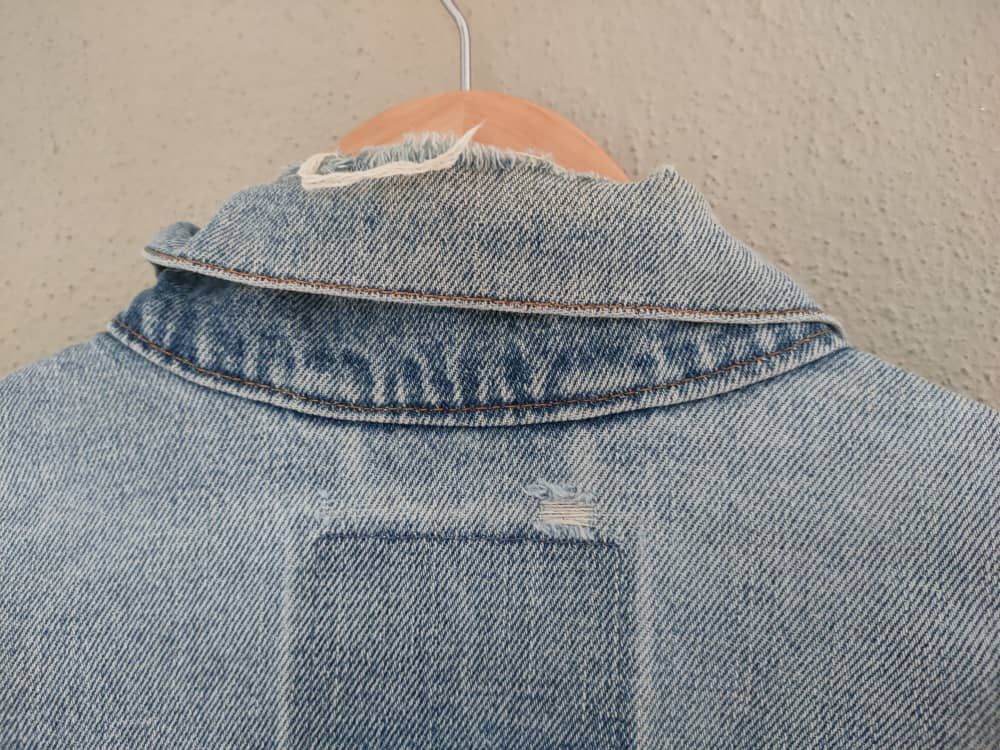 Levi's Vintage Distressed Levi's Denim Jacket Size US L / EU 52-54 / 3 - 6 Thumbnail