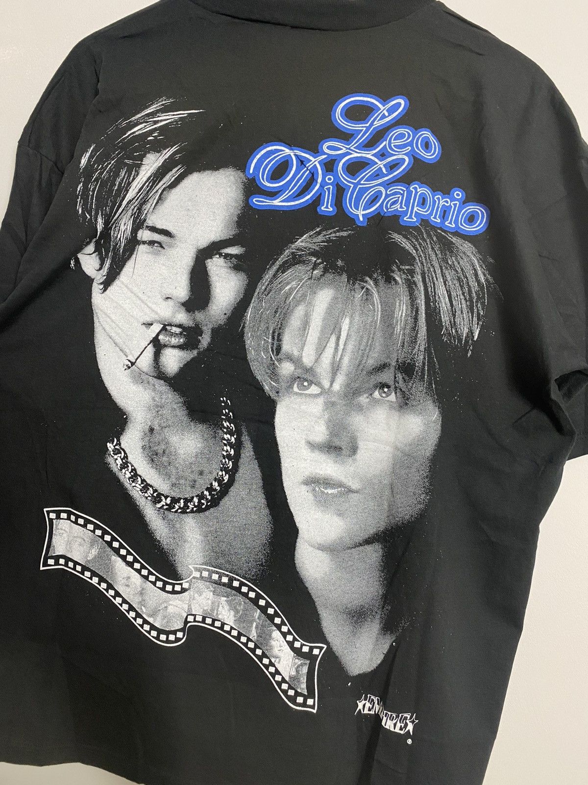 Vintage Leonardo DiCaprio 90s Empire Vintage Movie Rap Tshirt Size US L / EU 52-54 / 3 - 3 Thumbnail