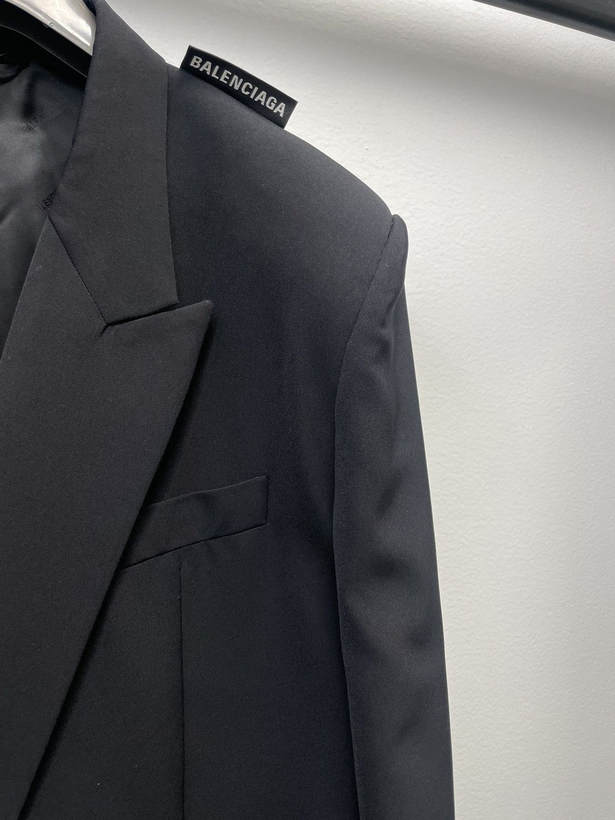 Balenciaga Balenciaga 80s Boxy Shoulders Blazer SS19 | Grailed