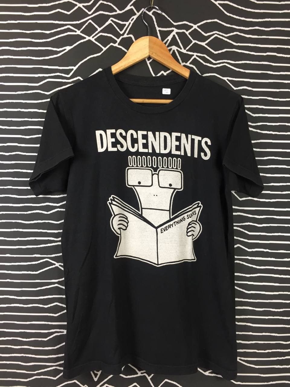 Band Tees Vtg Descendents Punk Rock Band Tee Size US M / EU 48-50 / 2 - 1 Thumbnail