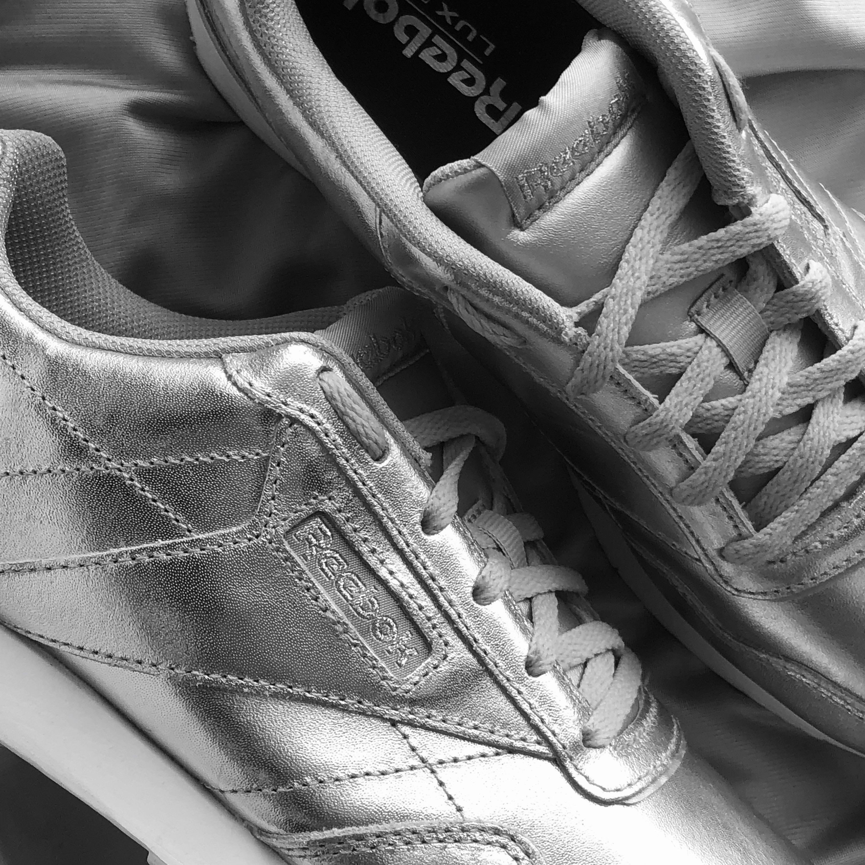 Reebok Reebok classics leather silver Size US 5 / EU 37 - 2 Thumbnail