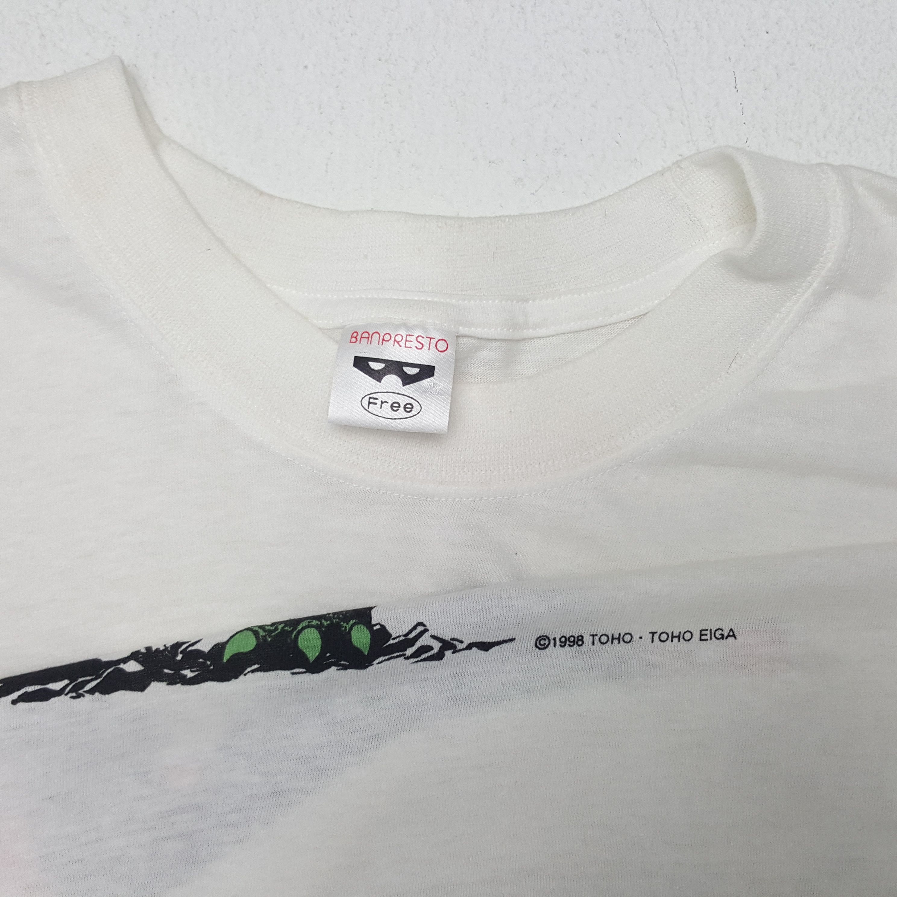 Vintage Vintage 90’s Godzilla Big Design Tshirt Size US L / EU 52-54 / 3 - 4 Thumbnail
