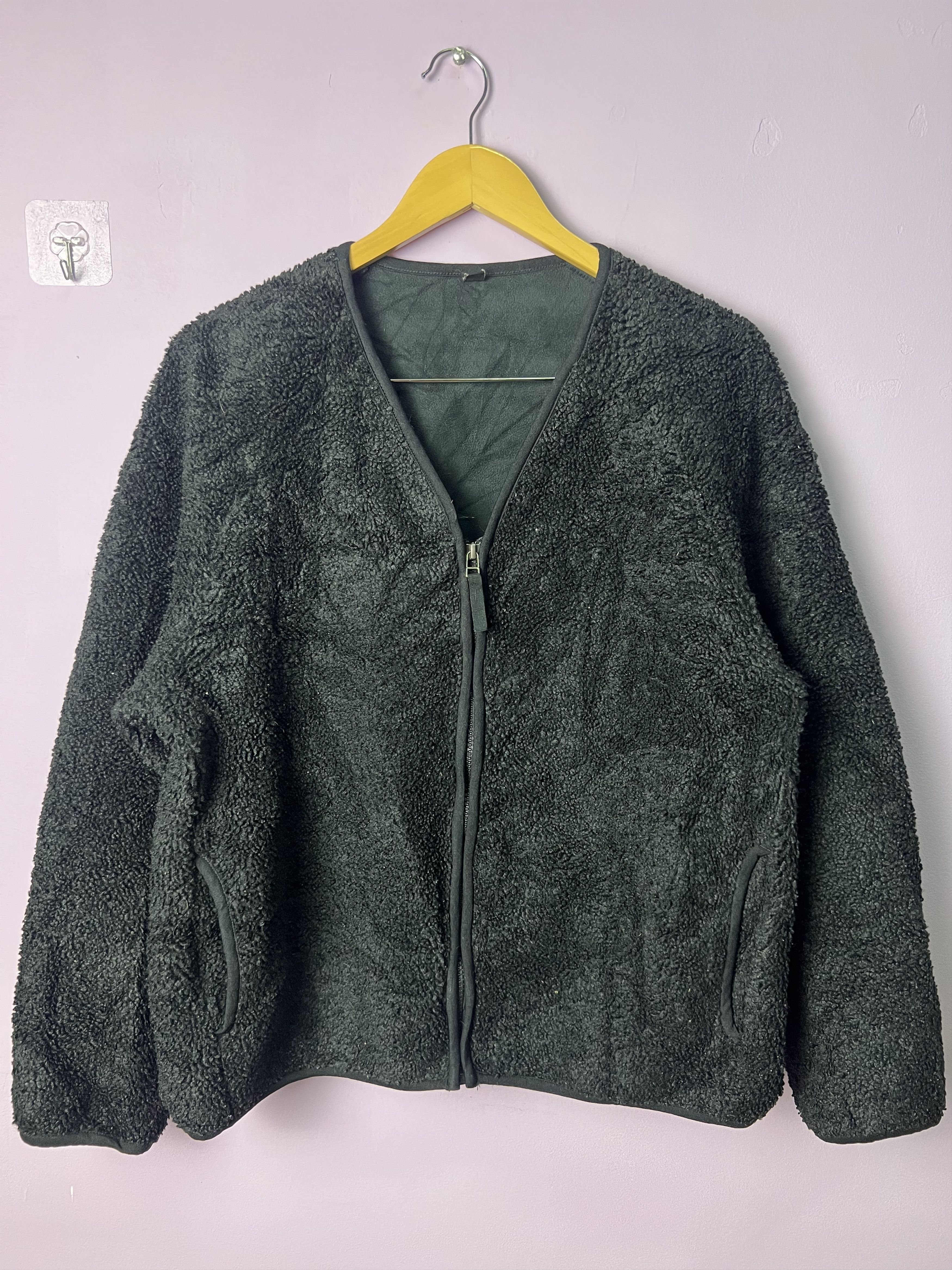 Japanese Brand 🔥Uniqlo Deep Pile V Neck Sherpa Zipper Jackets Size US M / EU 48-50 / 2 - 1 Thumbnail