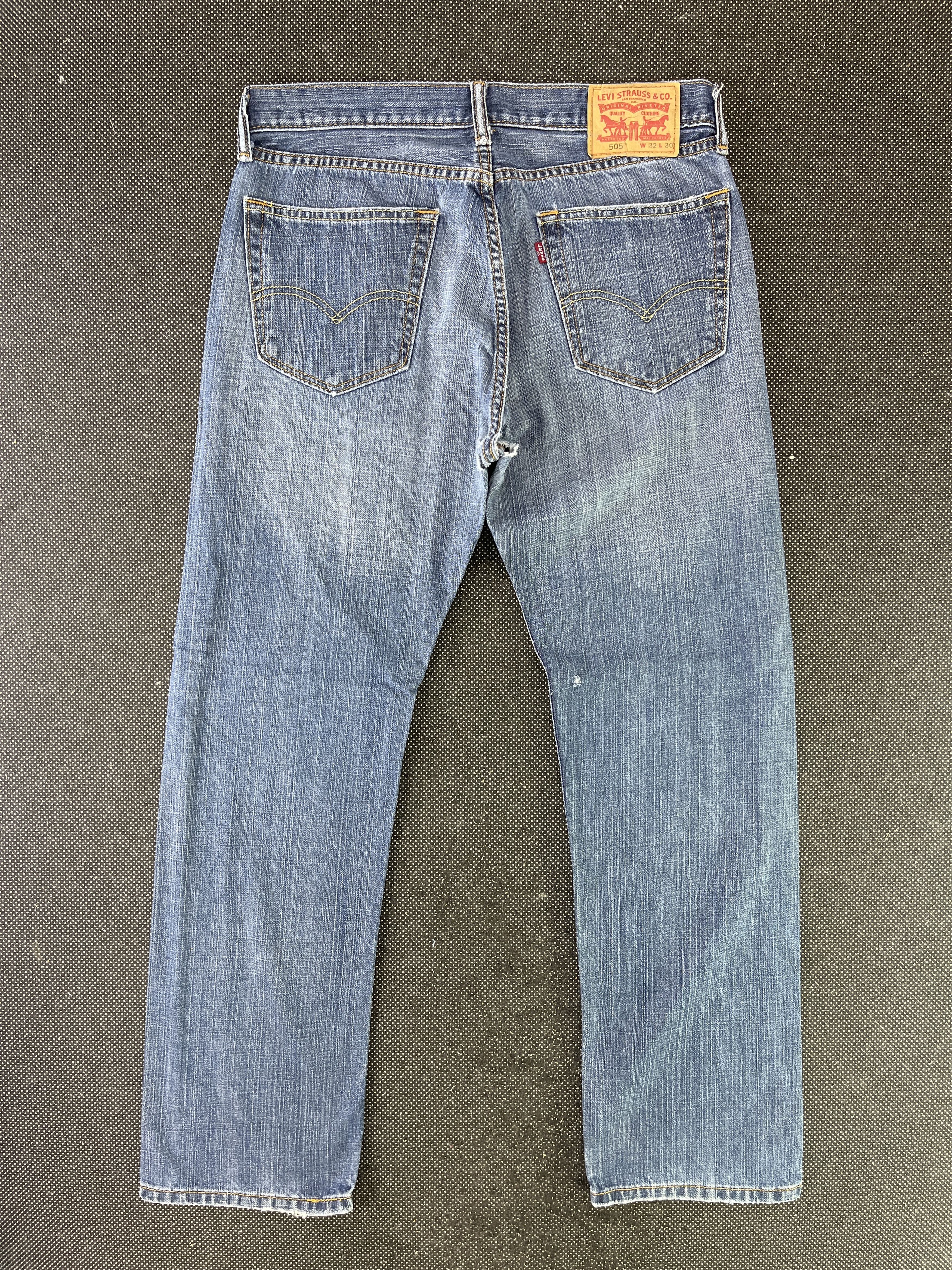 Levi's × Vintage Vintage Levis 505 Blue Wash Jeans - J342 Size US 34 / EU 50 - 2 Thumbnail