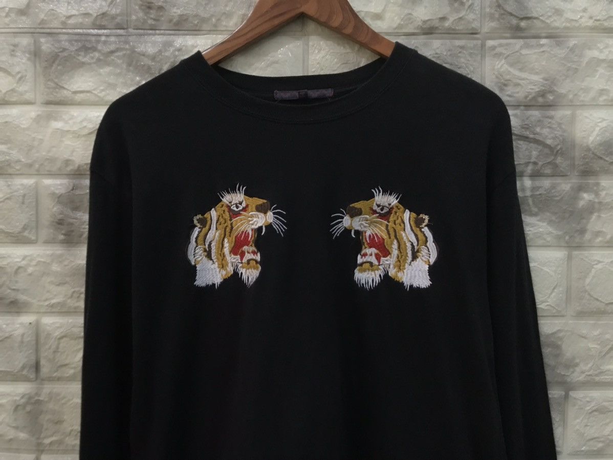 Japanese Brand Vintage Sukajan Tiger Embroidery Logo T-Shirt Size US L / EU 52-54 / 3 - 4 Thumbnail