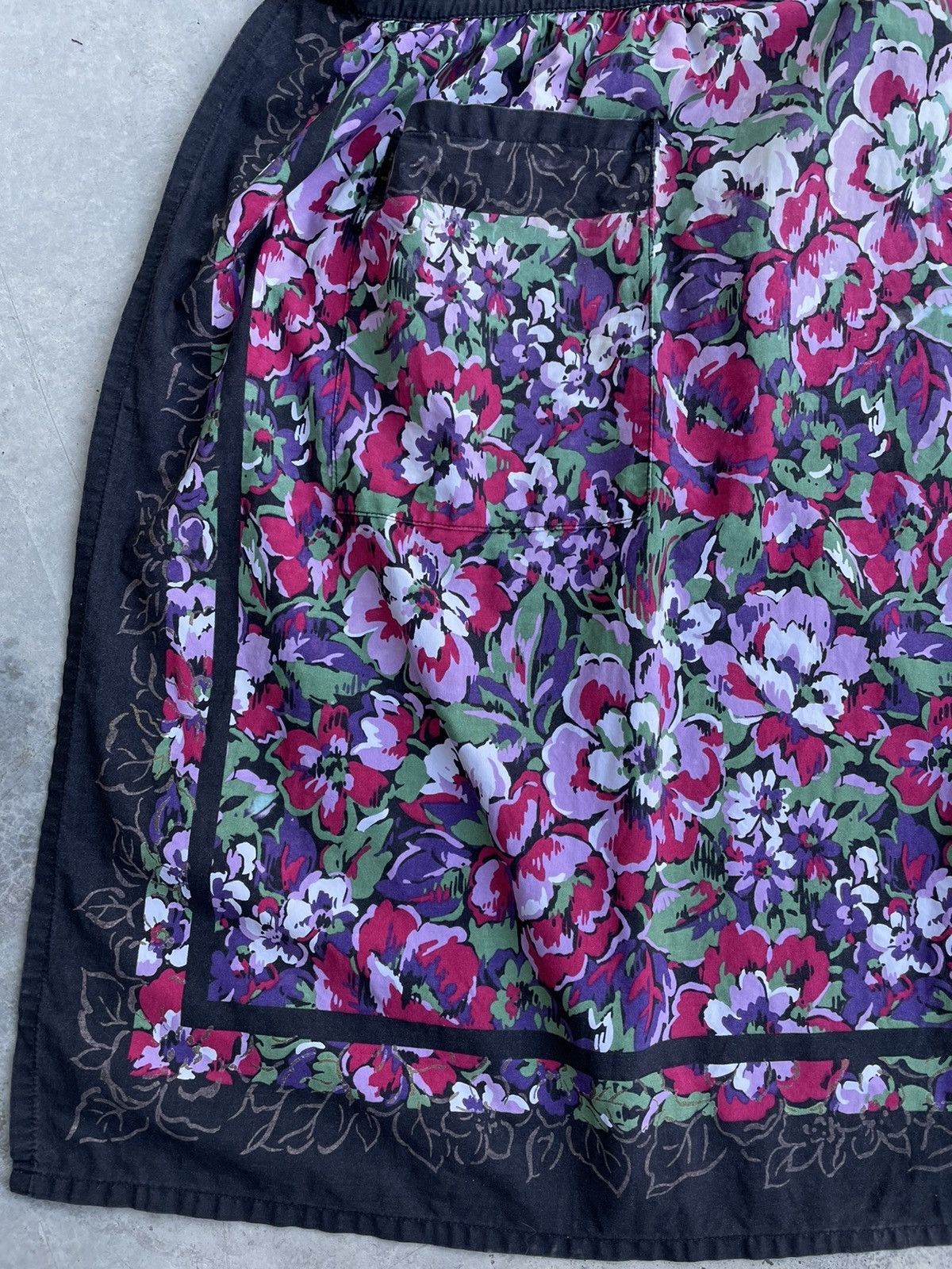 Givenchy 🔥Givenchy Iconic Floral Apron🔥 Size ONE SIZE - 5 Thumbnail