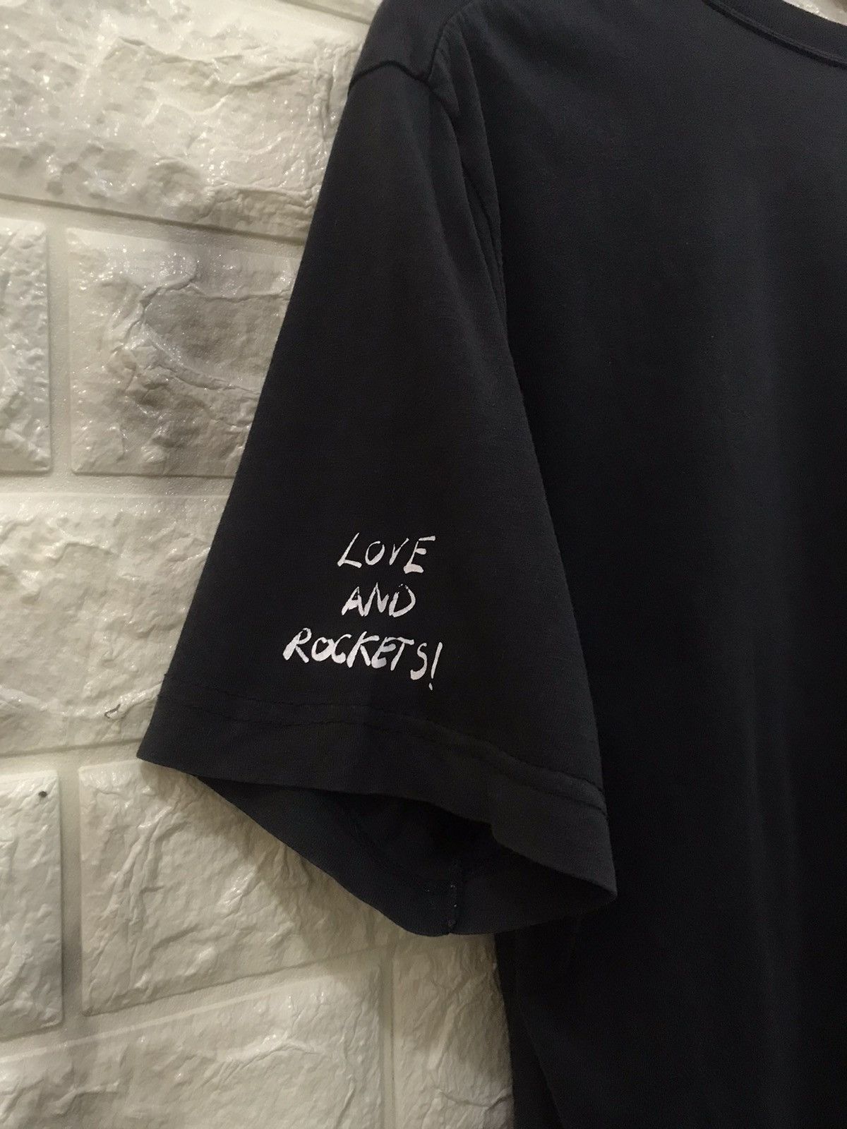 Vintage Love & Rocket T-Shirt Short Sleeve T Shirts