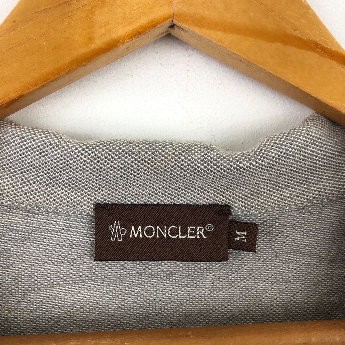 Moncler MONCLER PARIS V-Neck Collar Gray Japan T-Shirts Size US M / EU 48-50 / 2 - 3 Thumbnail