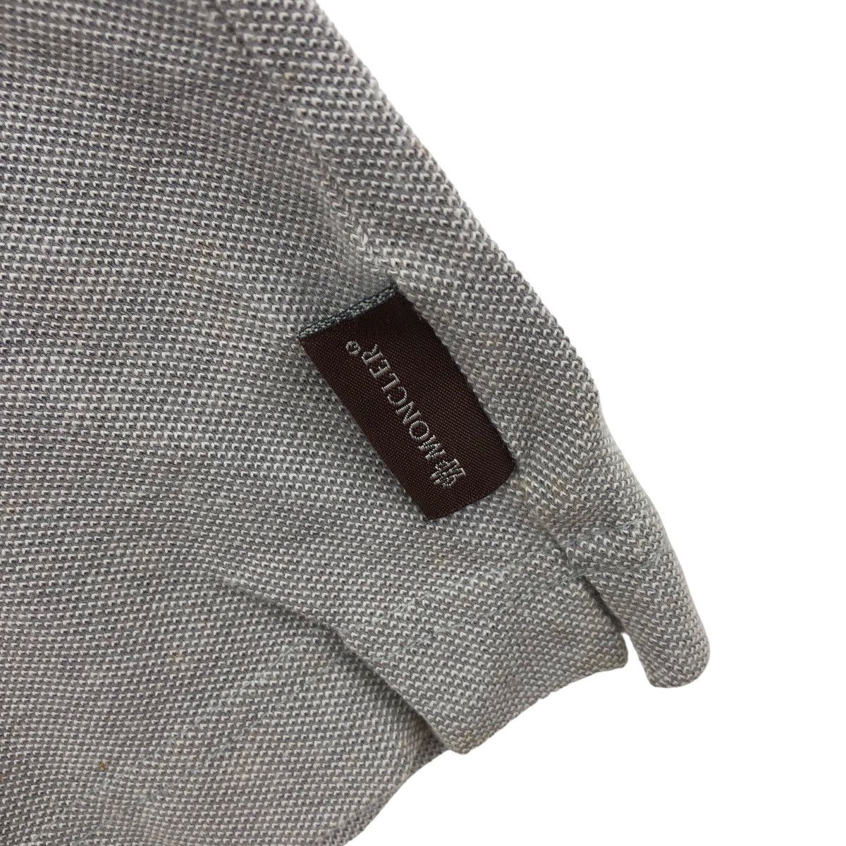 Moncler MONCLER PARIS V-Neck Collar Gray Japan T-Shirts Size US M / EU 48-50 / 2 - 5 Thumbnail