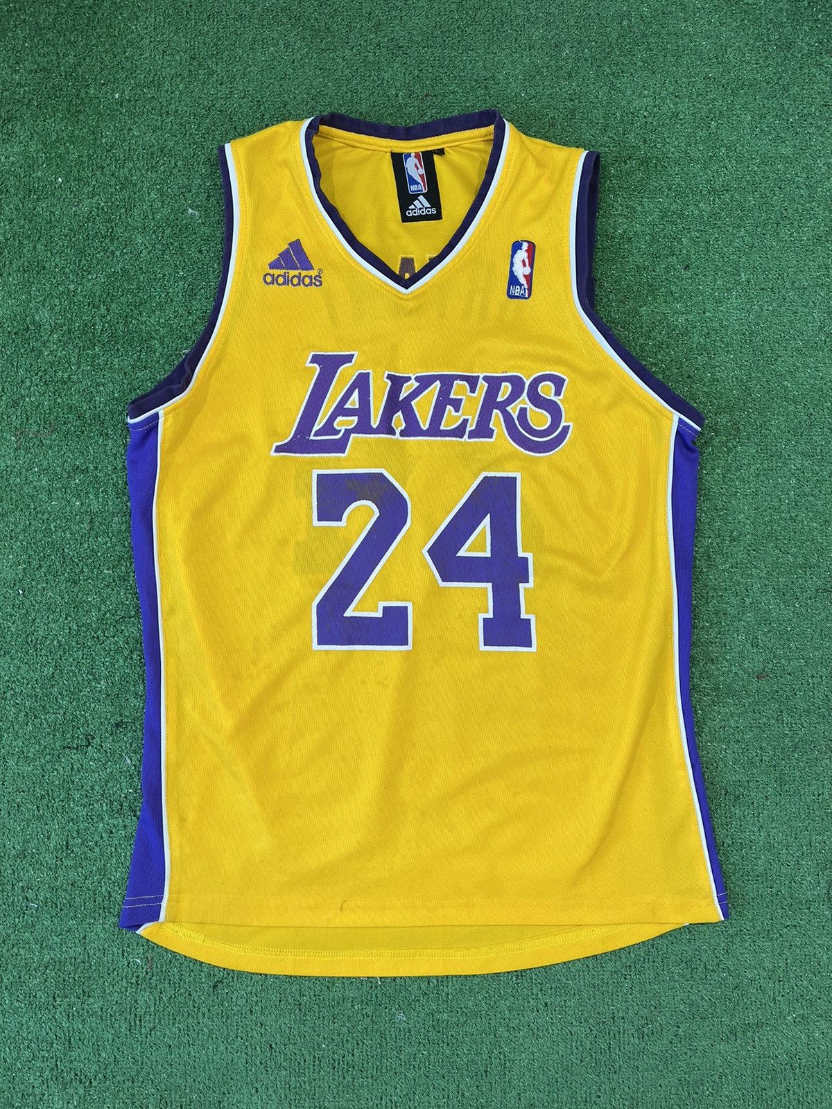 adidas Lakers Kobe Bryant 24 White Swingman Jersey Mens Sz 52