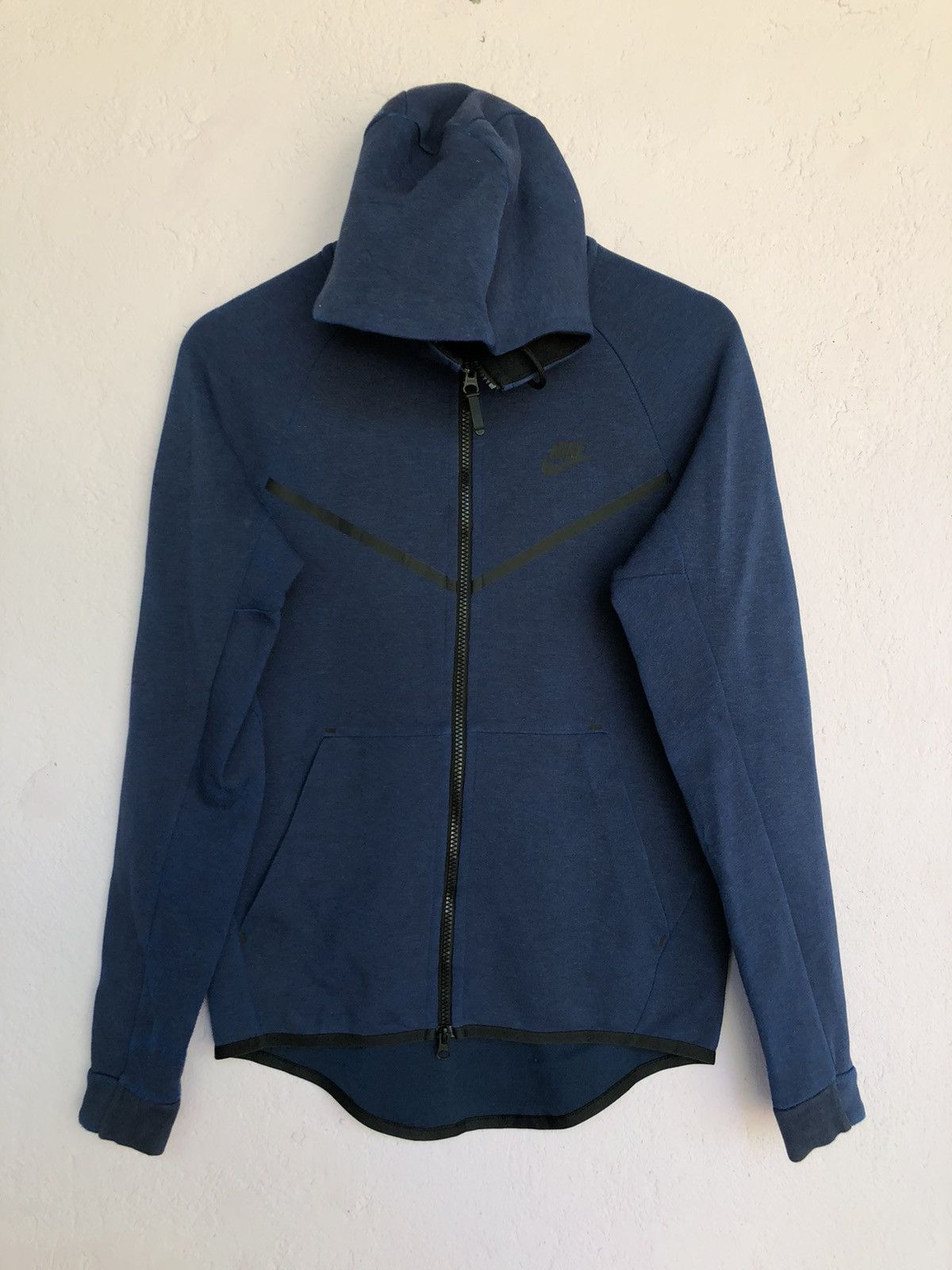 Nike Nike blue tech fleece windrunner hoodies nice design Size US S / EU 44-46 / 1 - 1 Thumbnail