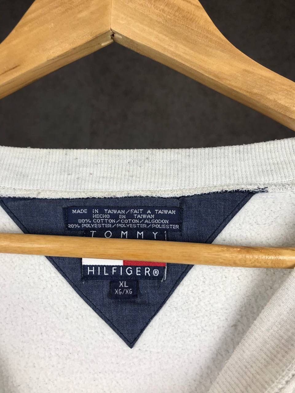 Tommy Hilfiger Tommy Hilfiger vintage luxury sweatshirt Size US XL / EU 56 / 4 - 3 Thumbnail