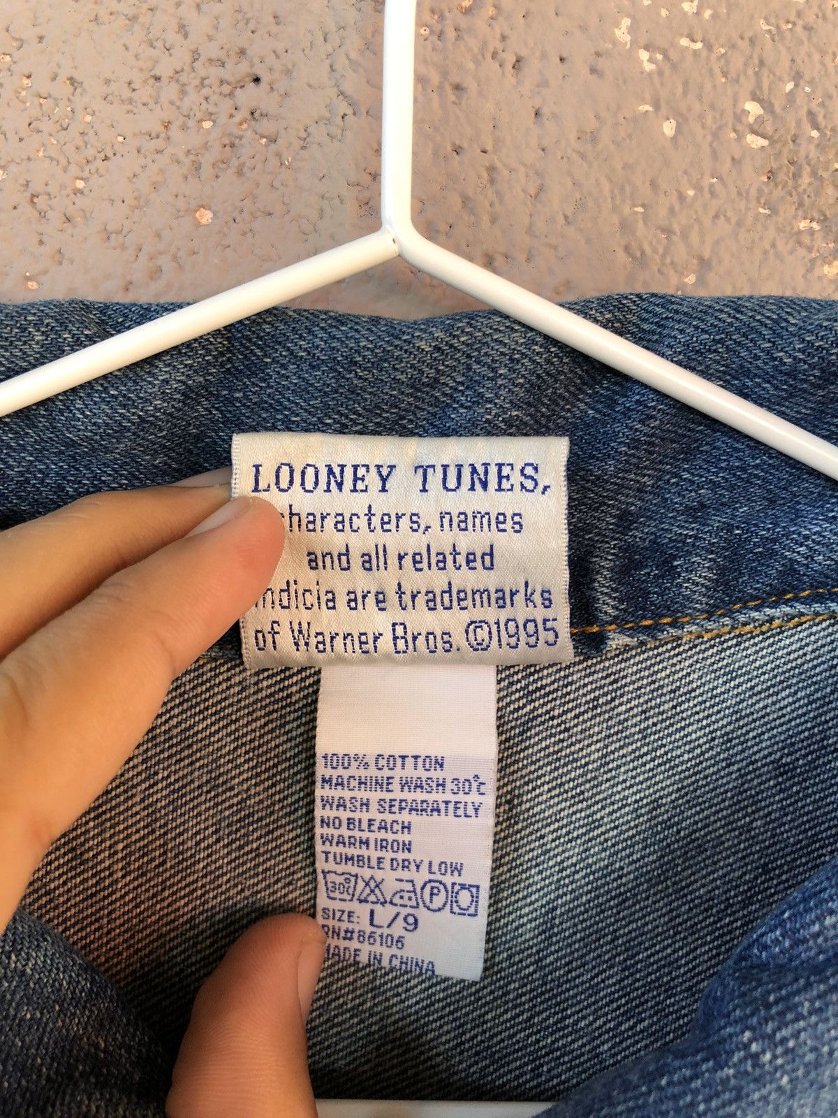 Cartoon Network Rare 90s Vintage Bugs Bunny Looney Tunes Jeans Denim Jacket Size US L / EU 52-54 / 3 - 5 Thumbnail
