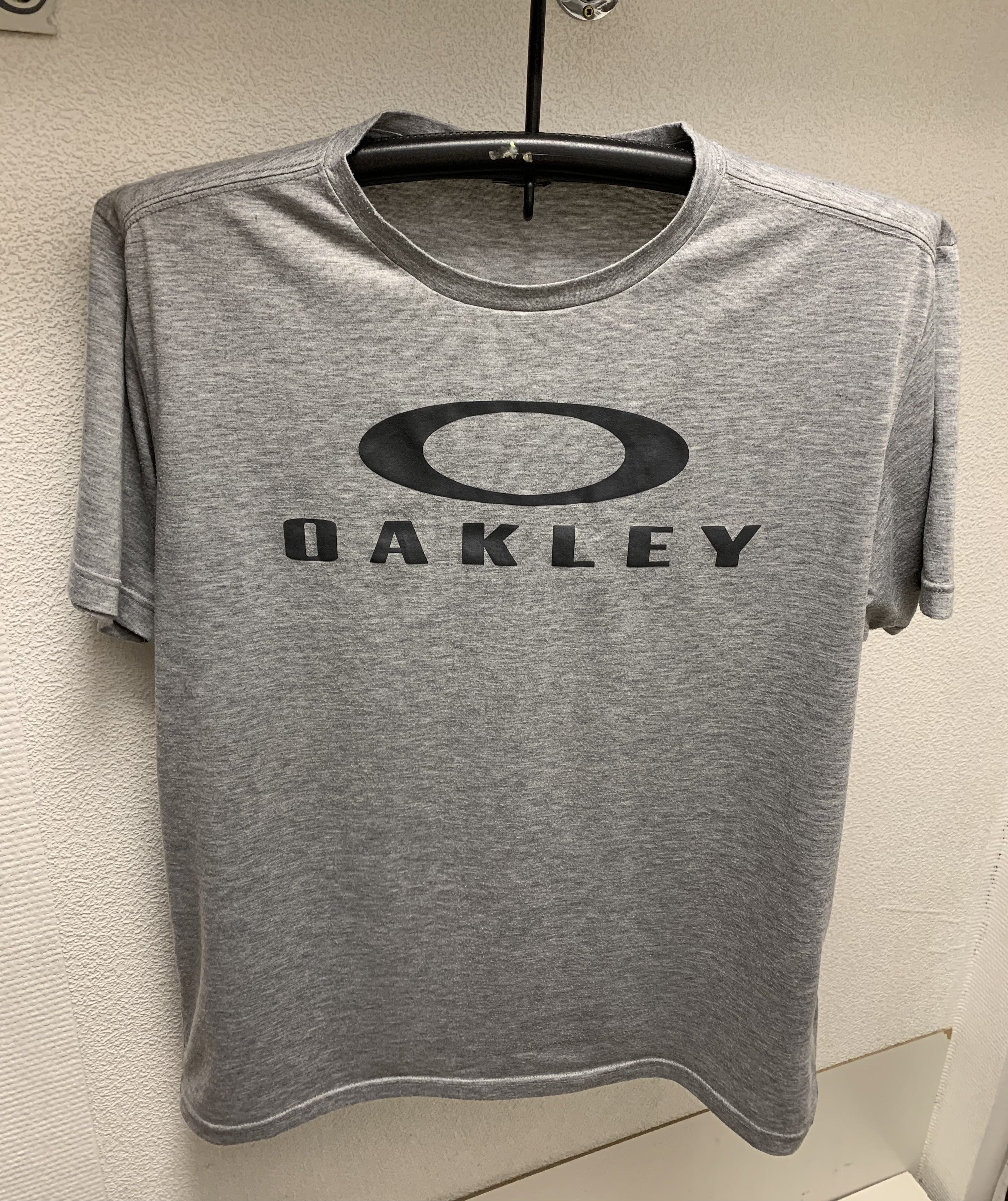 Oakley Oakley grey t-shirt big logo madeinusa lack tags vintage Xl Size US XL / EU 56 / 4 - 1 Thumbnail