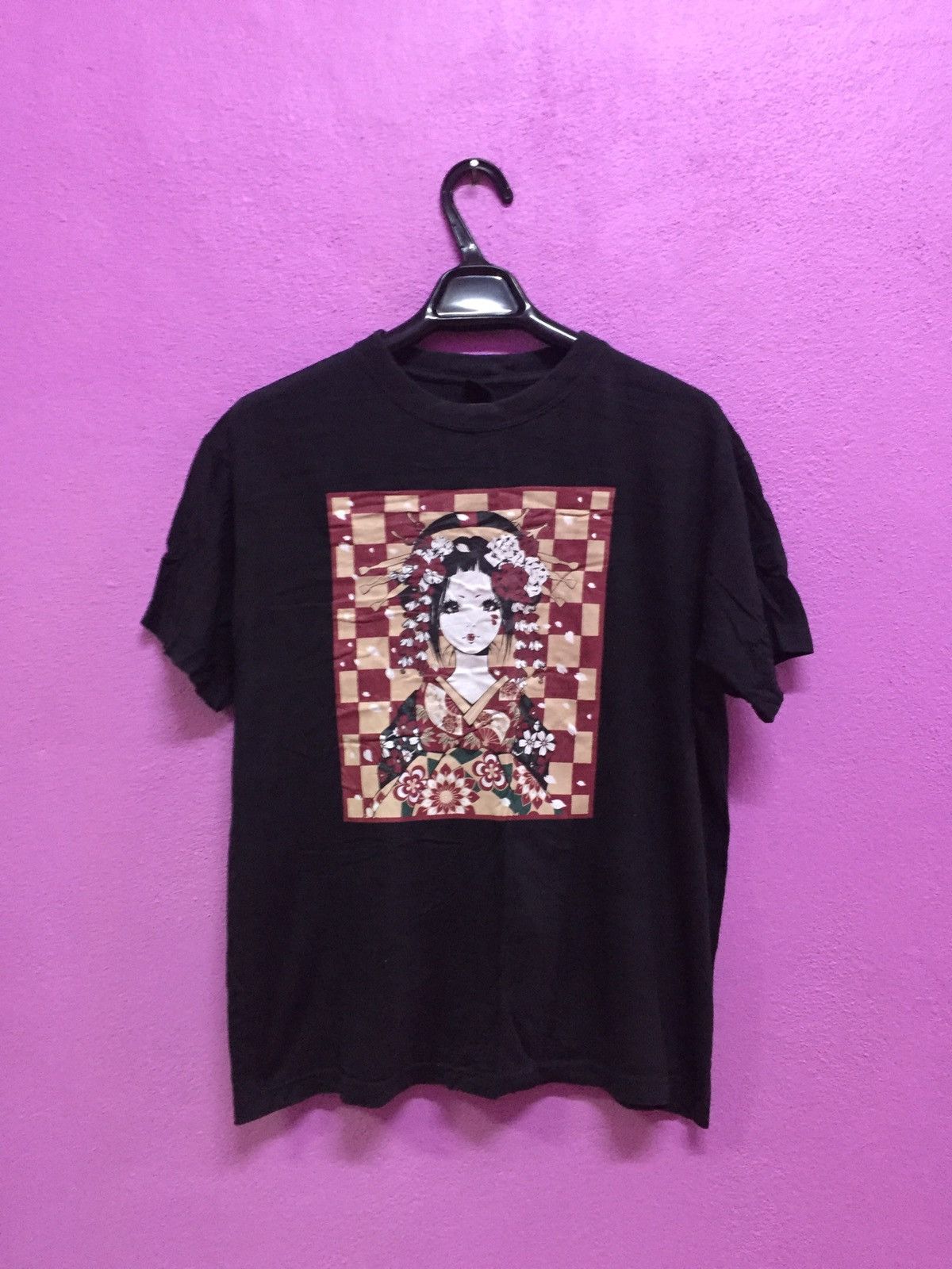 Japan Shine Geisha Tee Size M