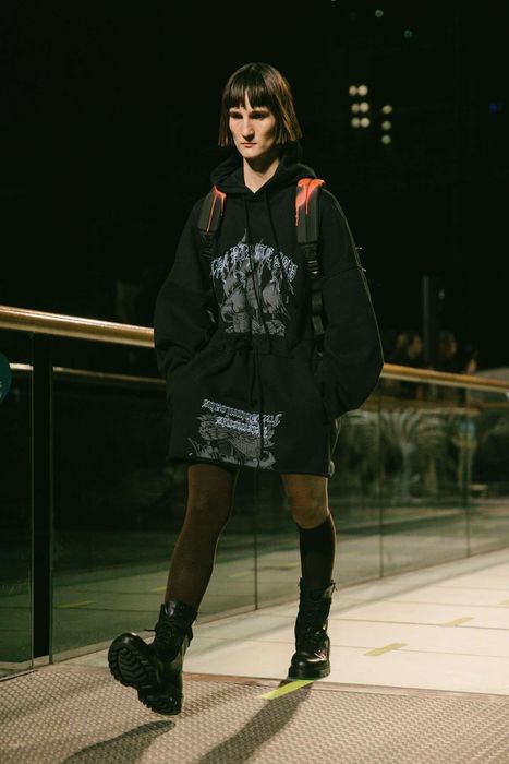 Vetements on sale hoodie dress