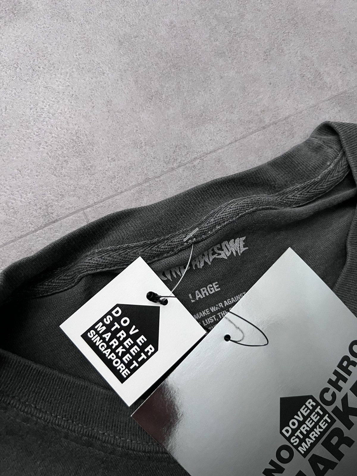 Dover Street Market × Fucking Awesome DSM Eat Shit Tee (L) Size US L / EU 52-54 / 3 - 2 Thumbnail