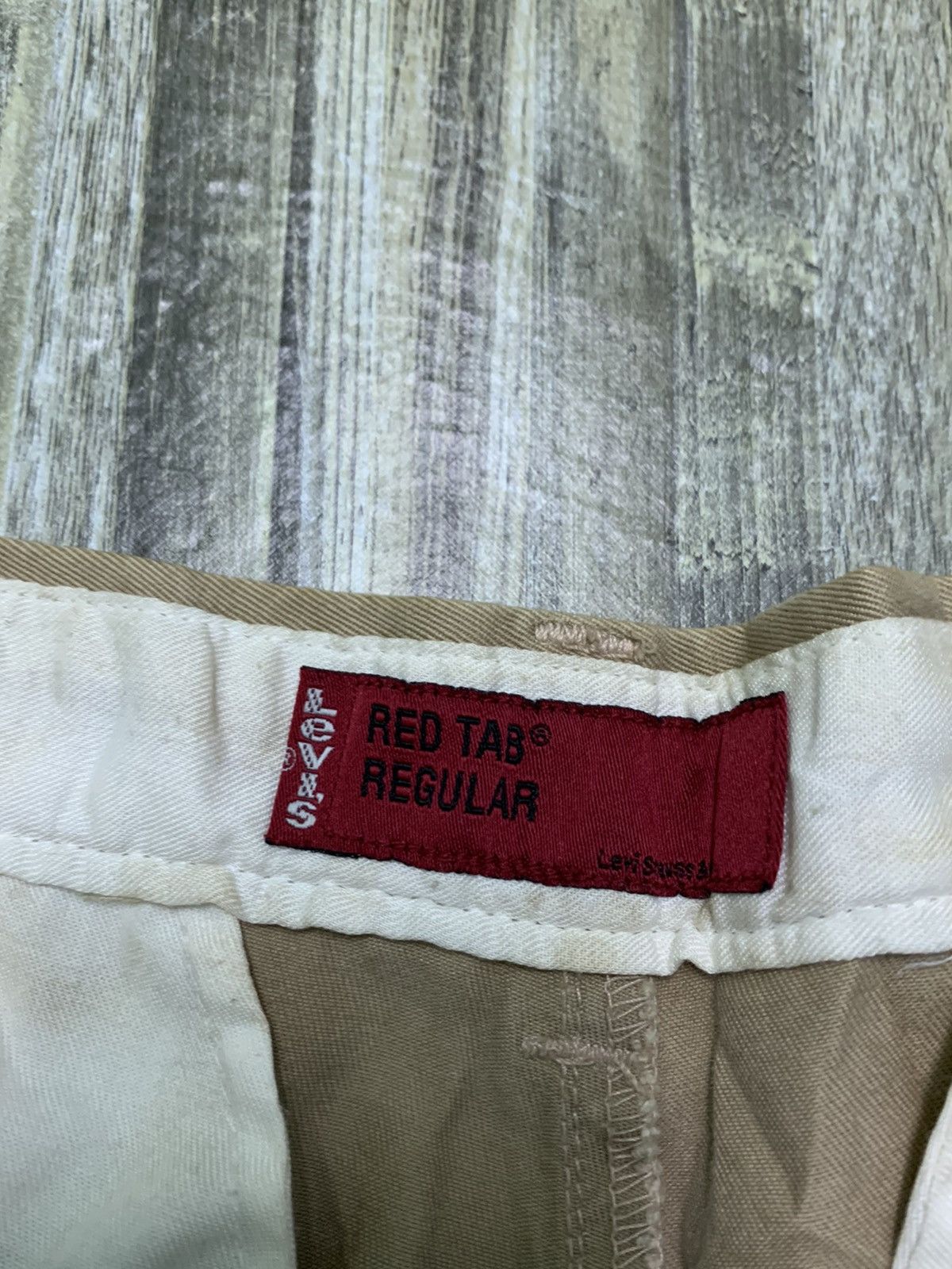 Japanese Brand × Levi's × Vintage Nice Vintage Levi’s Red Tab Chinos Cargo Short Pants Size US 32 / EU 48 - 8 Thumbnail