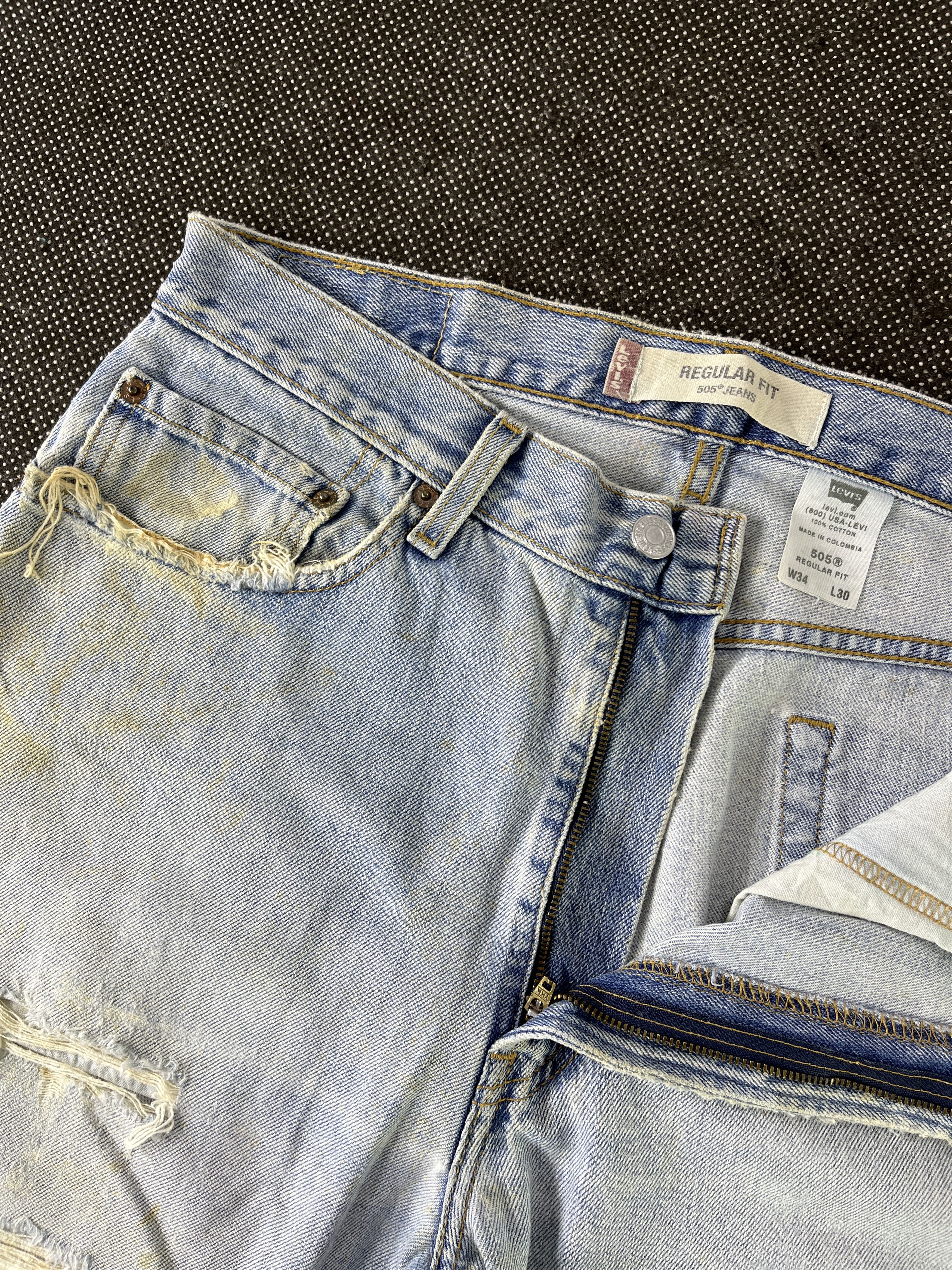 Levi's Vintage Levi’s 505 Thrashed Ripped Jeans - J320 Size US 34 / EU 50 - 7 Thumbnail
