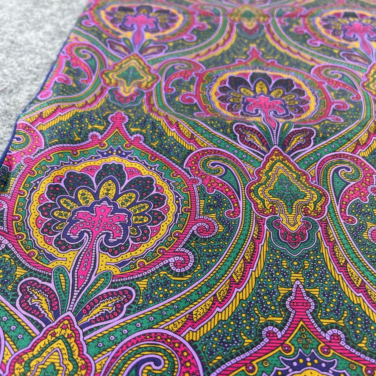 Pierre Balmain Pierre Balmain Silk Paisley Scarf / Muffler - T091 Size ONE SIZE - 6 Thumbnail