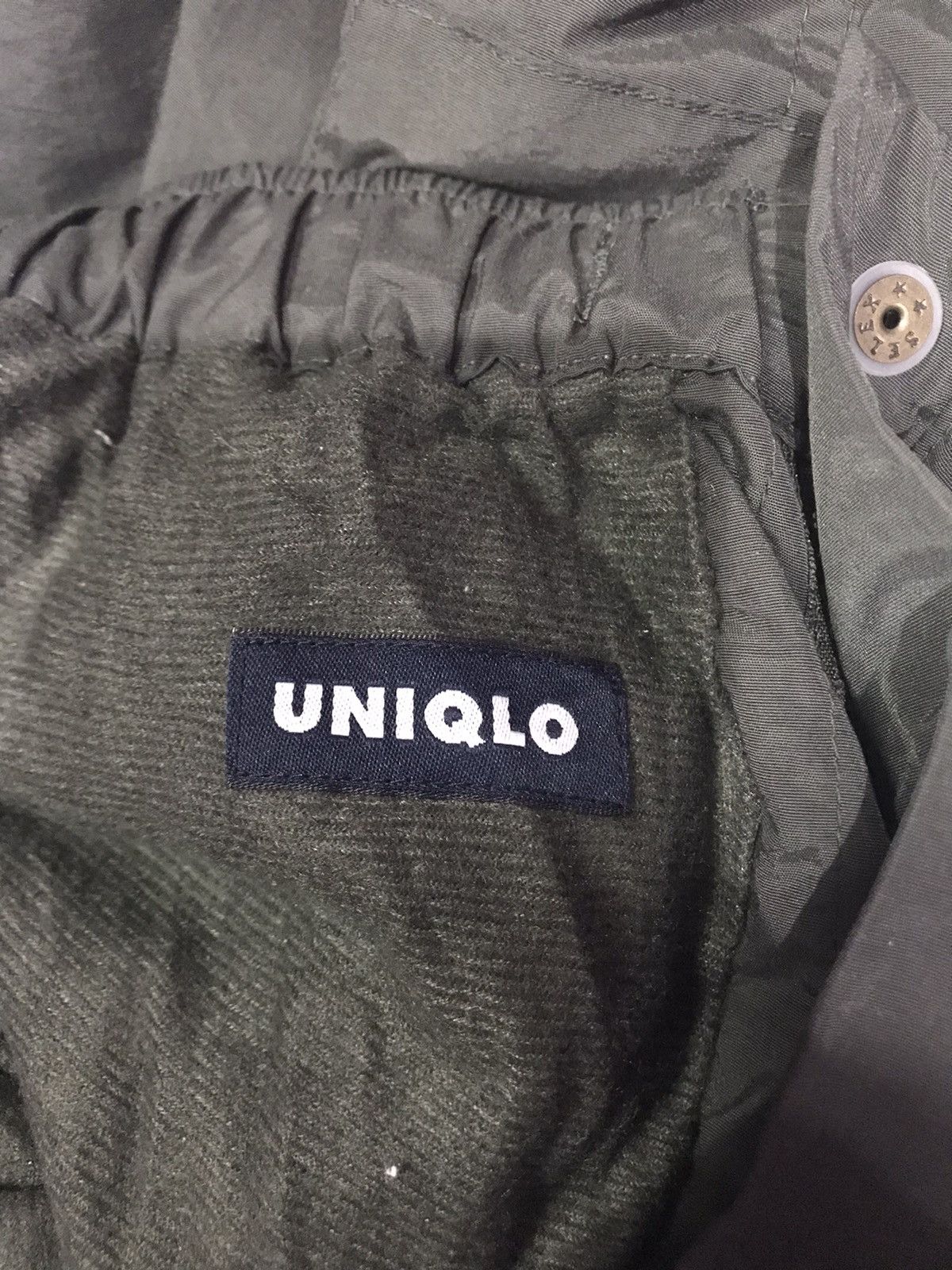 Uniqlo Uniqlo dark green cargo slack pants Size US 26 / EU 42 - 3 Thumbnail