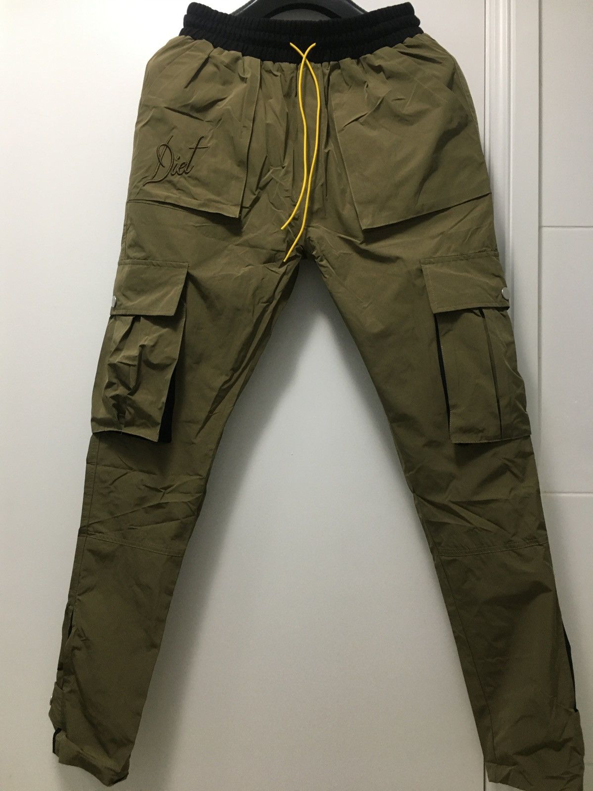 Diet Starts Monday Diet Starts Monday DSM Nylon Skinny Cargo Pants Beluga Size US 34 / EU 50 - 6 Thumbnail