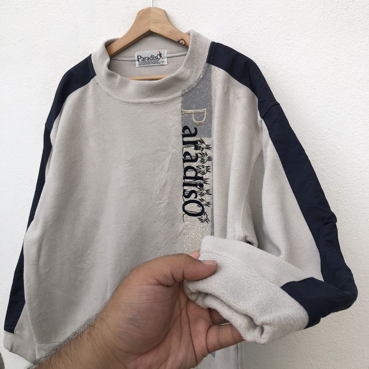 Japanese Brand VINTAGE PARADISO SWEATSHIRT BIG LOGO Size US M / EU 48-50 / 2 - 5 Thumbnail