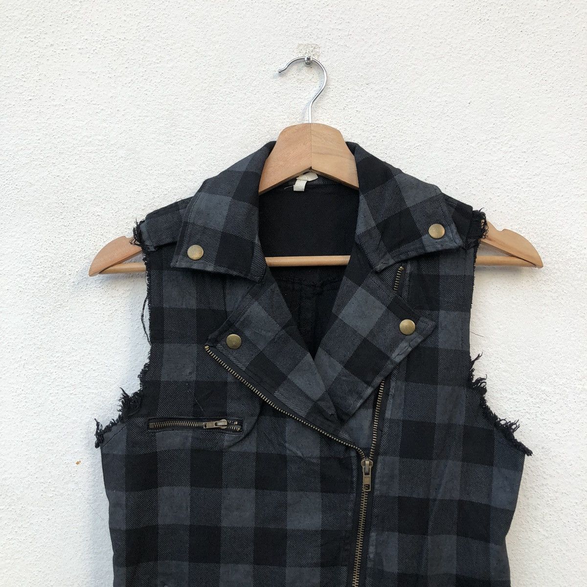 Japanese Brand RARE TARTAN DESIGN VEST JAPANESE BRAND Size US M / EU 48-50 / 2 - 3 Thumbnail