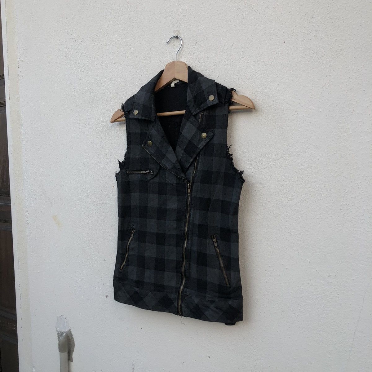 Japanese Brand RARE TARTAN DESIGN VEST JAPANESE BRAND Size US M / EU 48-50 / 2 - 2 Thumbnail