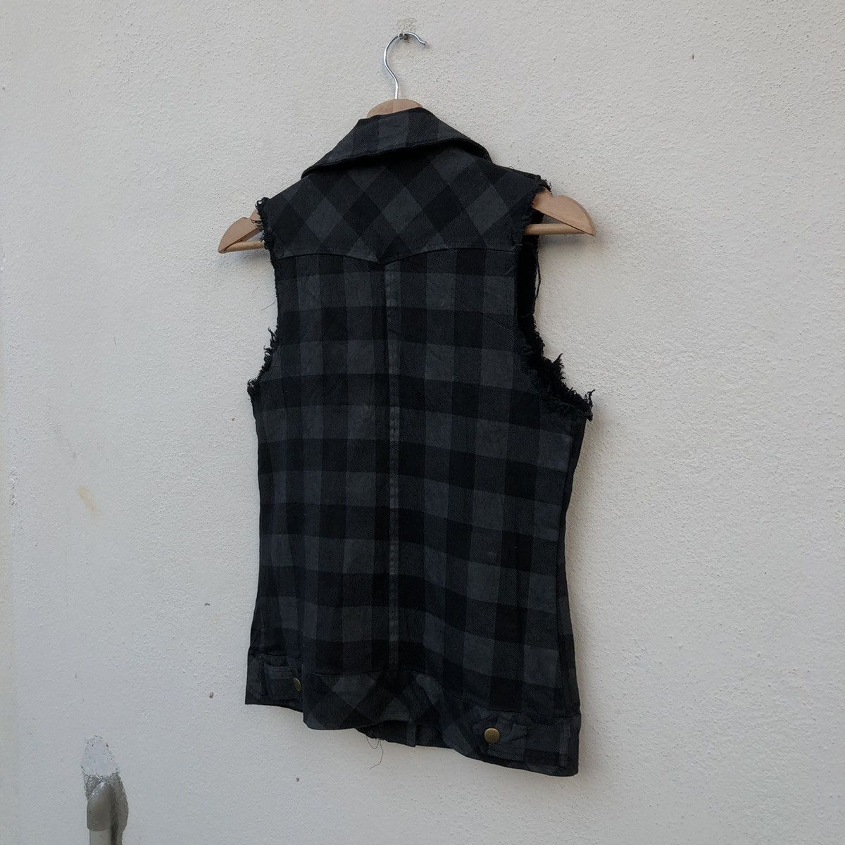 Japanese Brand RARE TARTAN DESIGN VEST JAPANESE BRAND Size US M / EU 48-50 / 2 - 7 Thumbnail