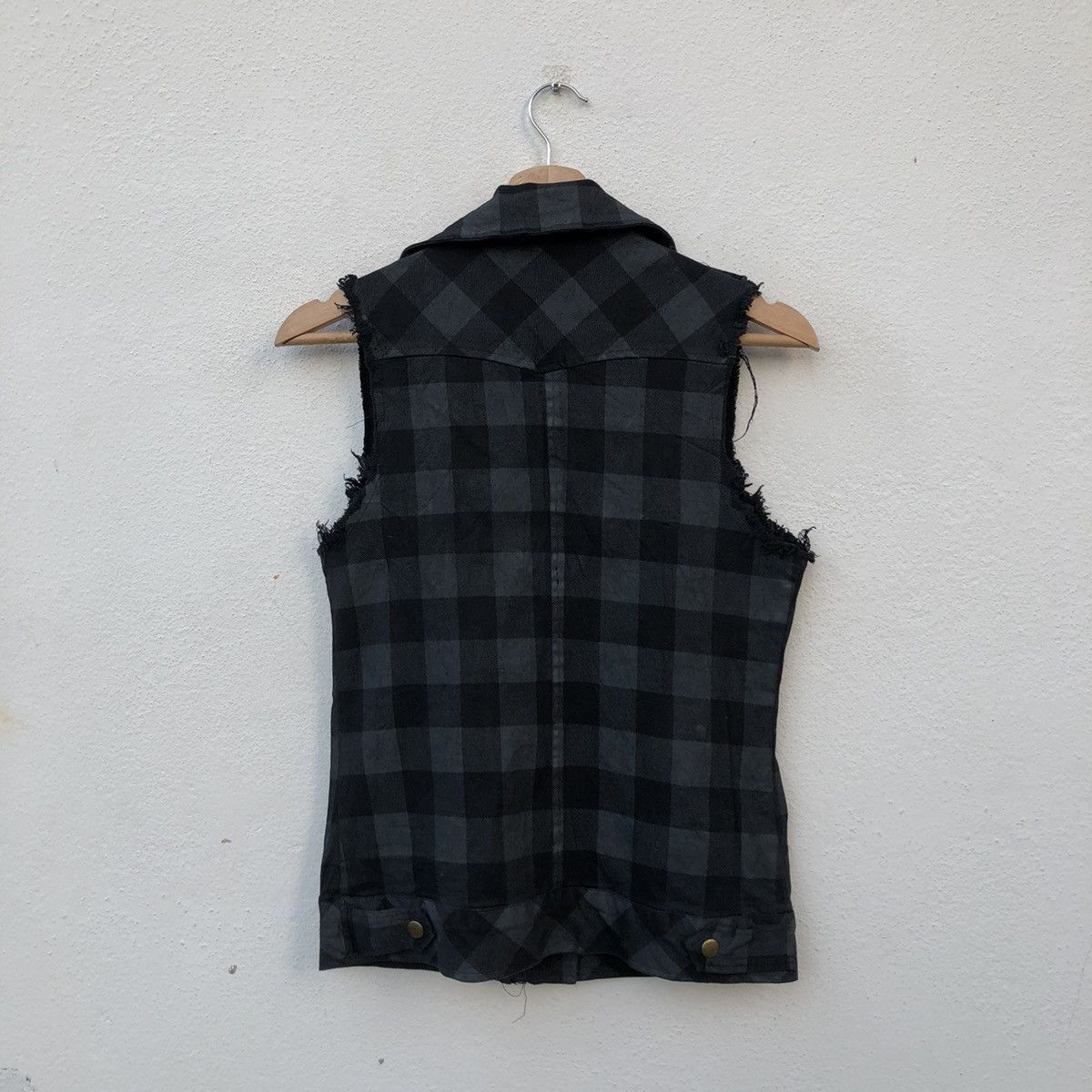 Japanese Brand RARE TARTAN DESIGN VEST JAPANESE BRAND Size US M / EU 48-50 / 2 - 6 Thumbnail