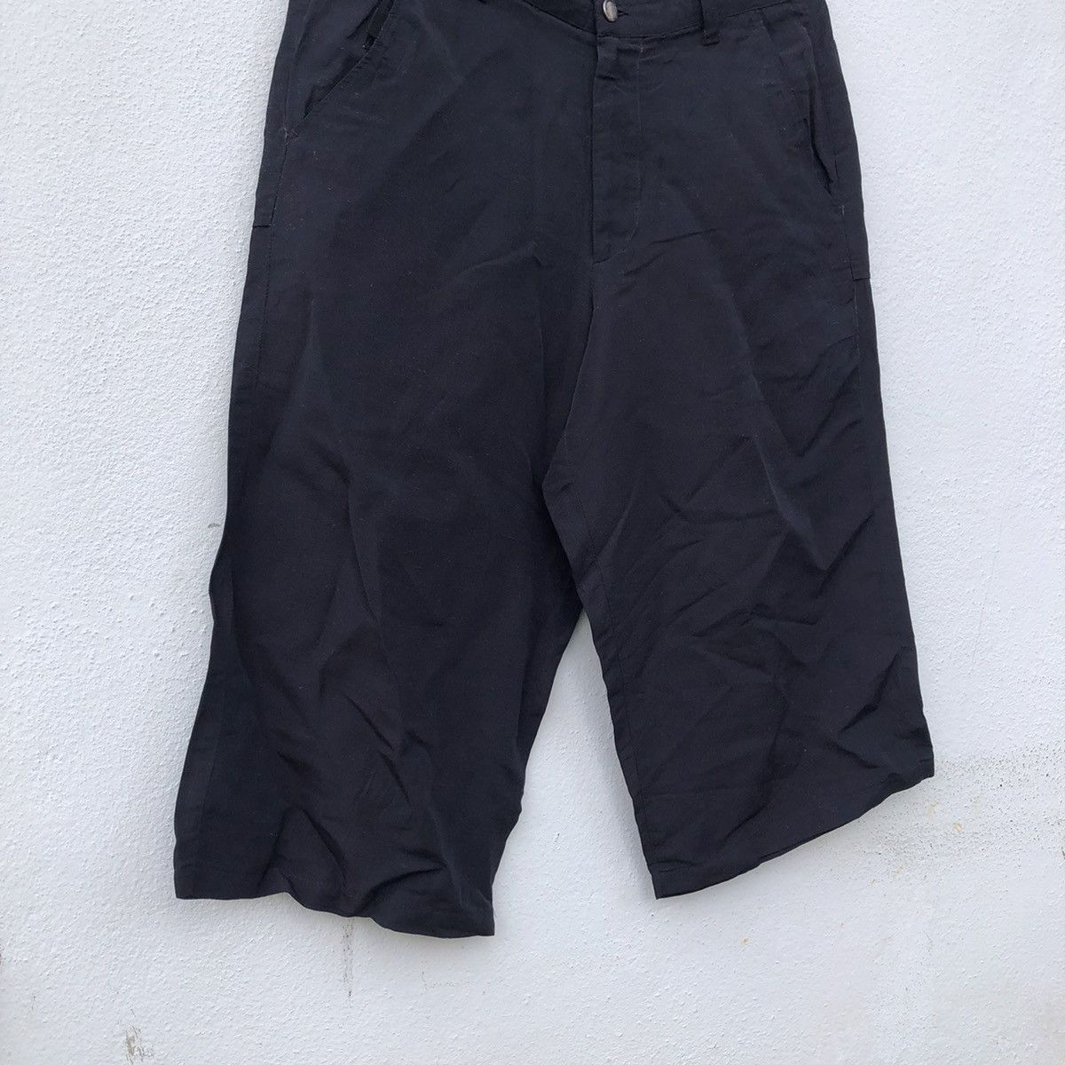 Emporio Armani EMPORIO ARMANI SHORT PANTS MADE IN ITALY NICE DESIGN Size US 31 - 4 Thumbnail