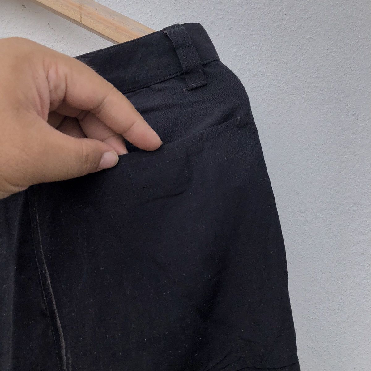 Emporio Armani EMPORIO ARMANI SHORT PANTS MADE IN ITALY NICE DESIGN Size US 31 - 9 Thumbnail