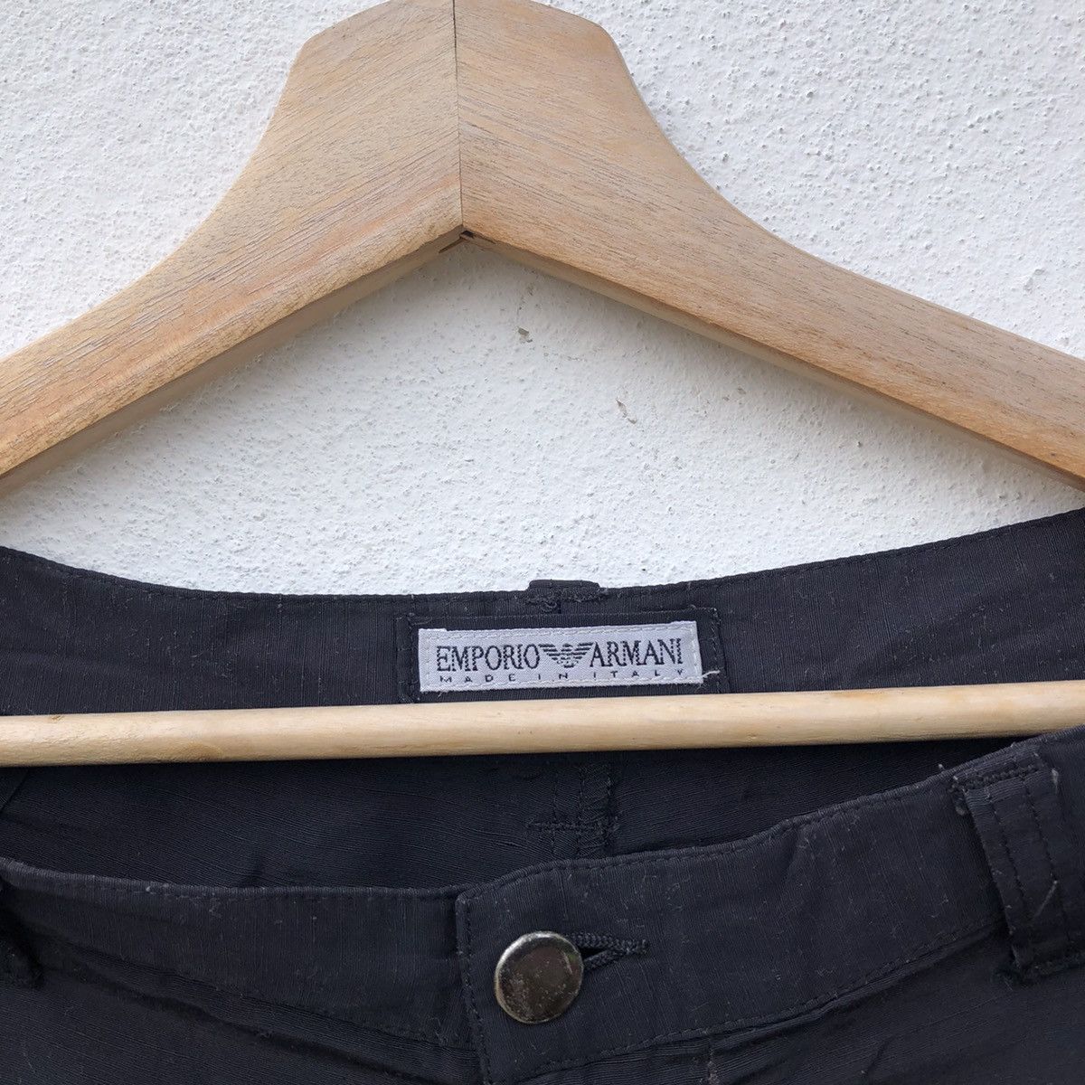 Emporio Armani EMPORIO ARMANI SHORT PANTS MADE IN ITALY NICE DESIGN Size US 31 - 7 Thumbnail