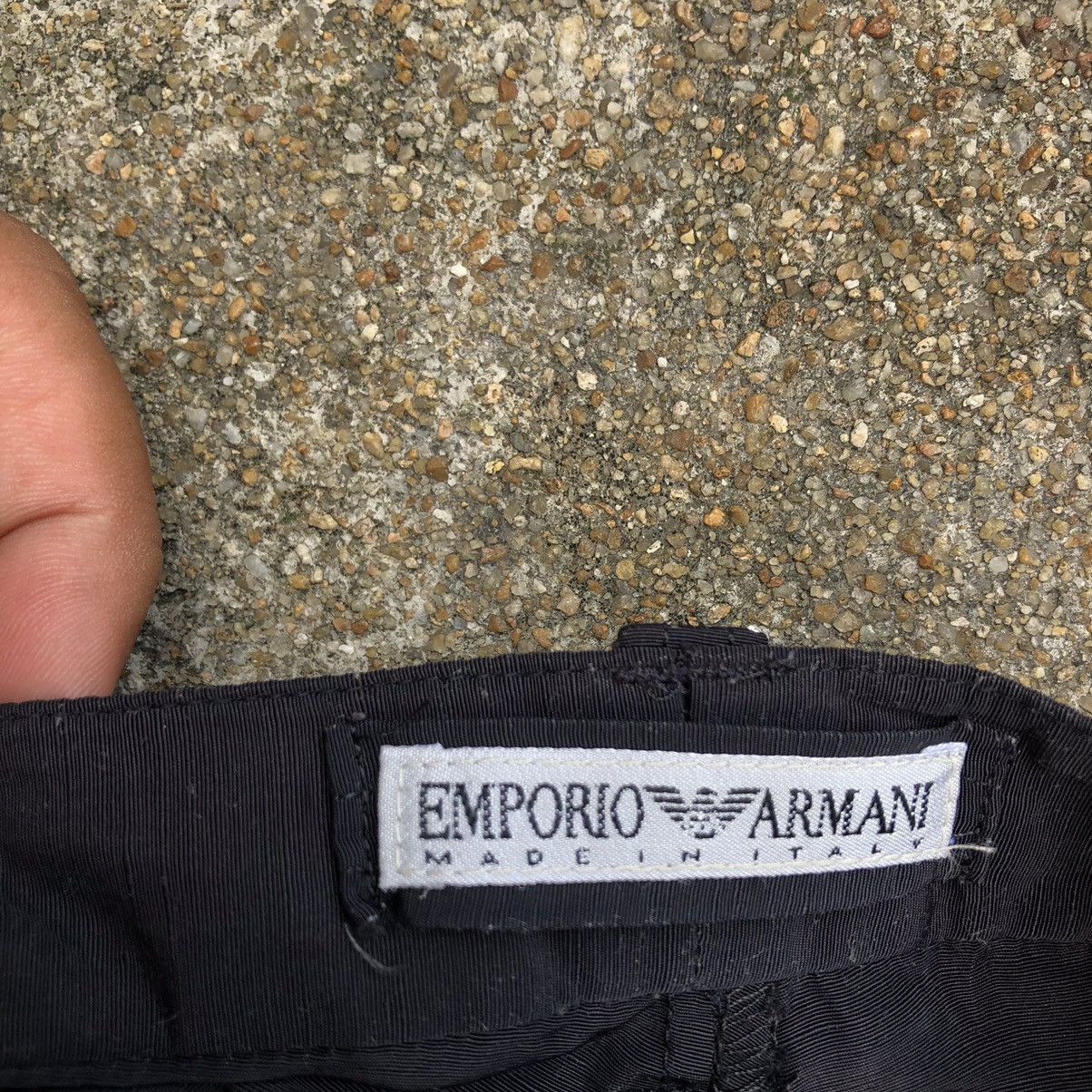 Emporio Armani EMPORIO ARMANI SHORT PANTS MADE IN ITALY NICE DESIGN Size US 31 - 10 Thumbnail
