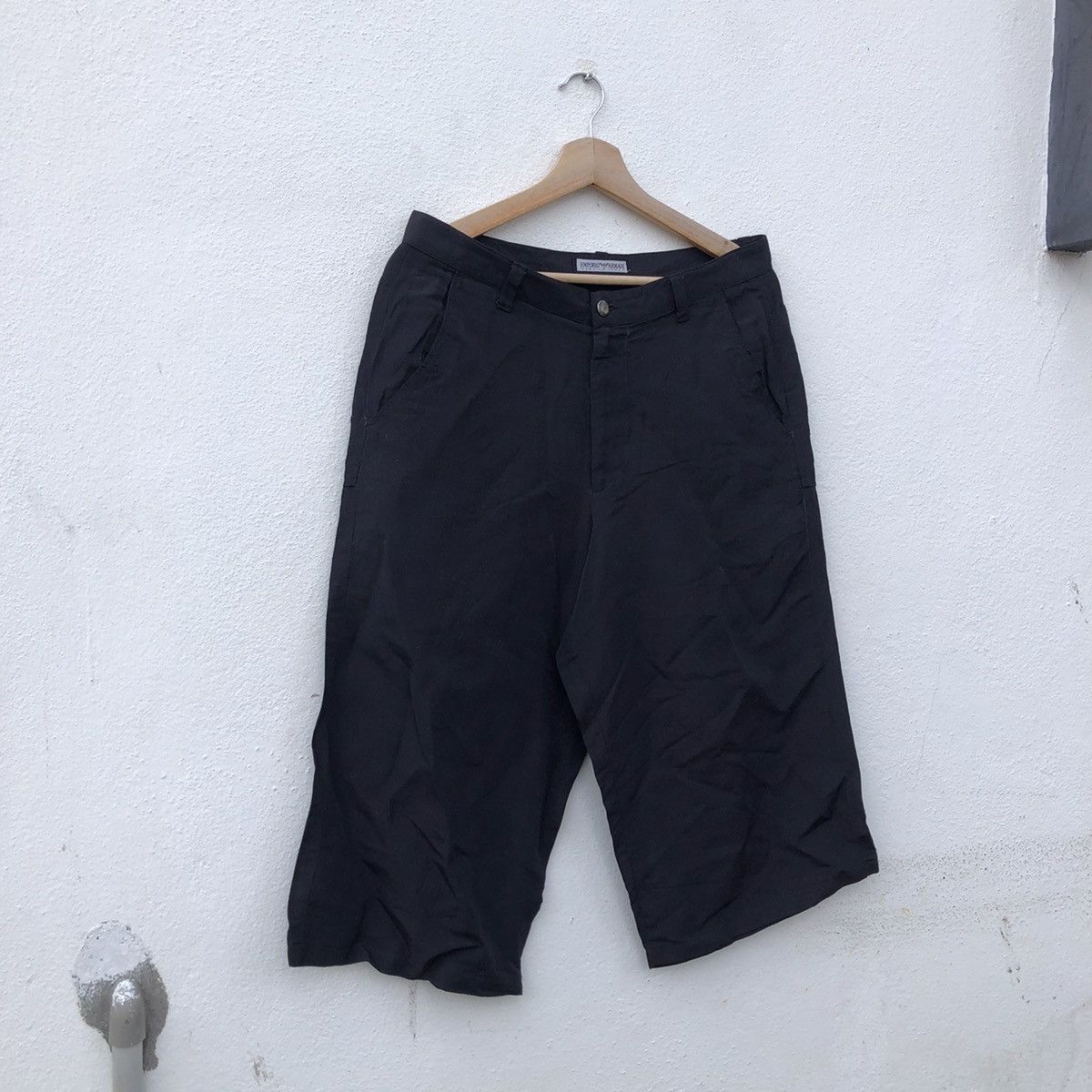 Emporio Armani EMPORIO ARMANI SHORT PANTS MADE IN ITALY NICE DESIGN Size US 31 - 2 Thumbnail